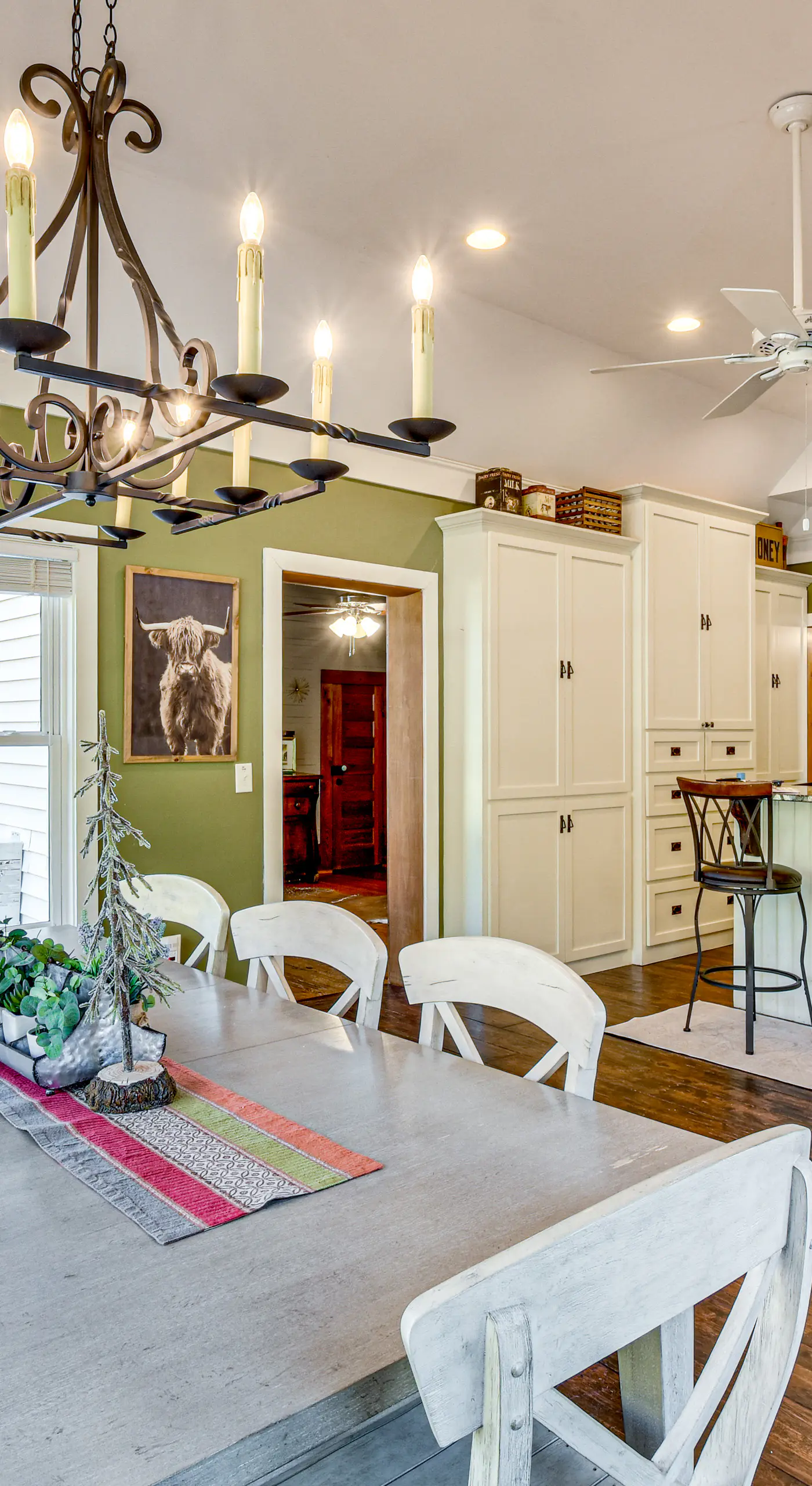 Historic Farmhouse: Memorable Moments Near Clemson