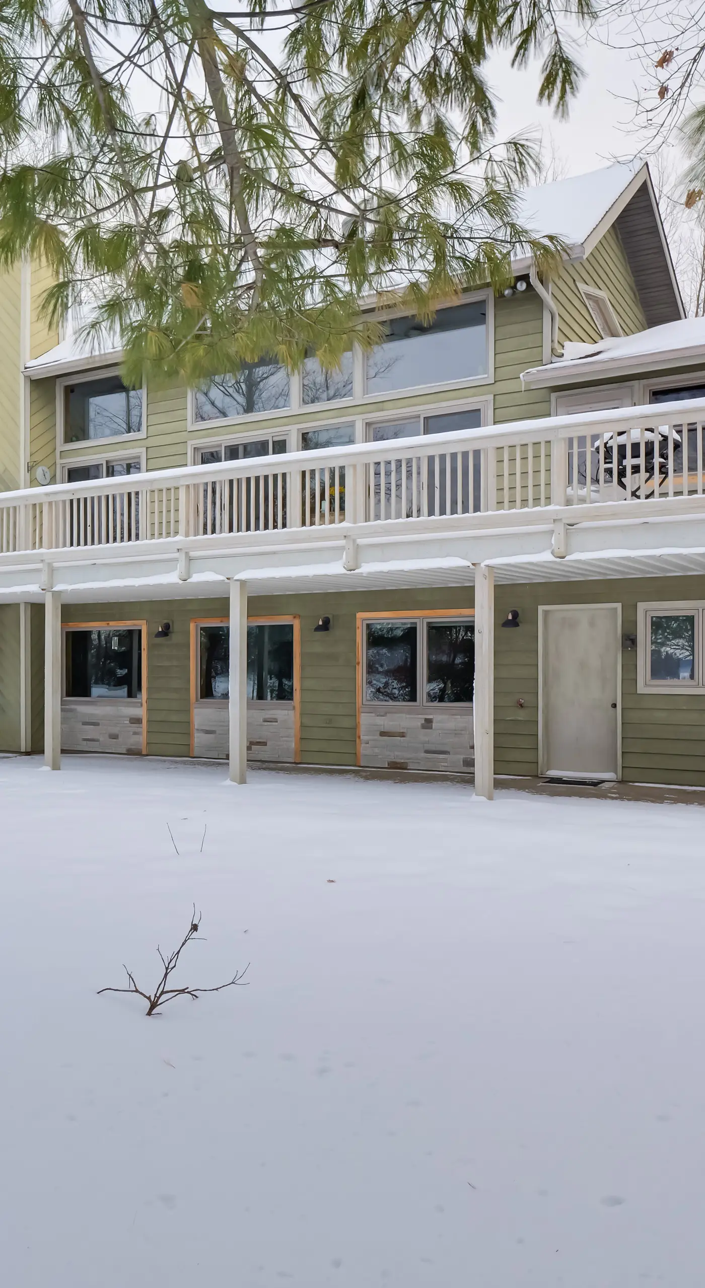 Lakeside Retreat in Hayward: Pet Friendly!