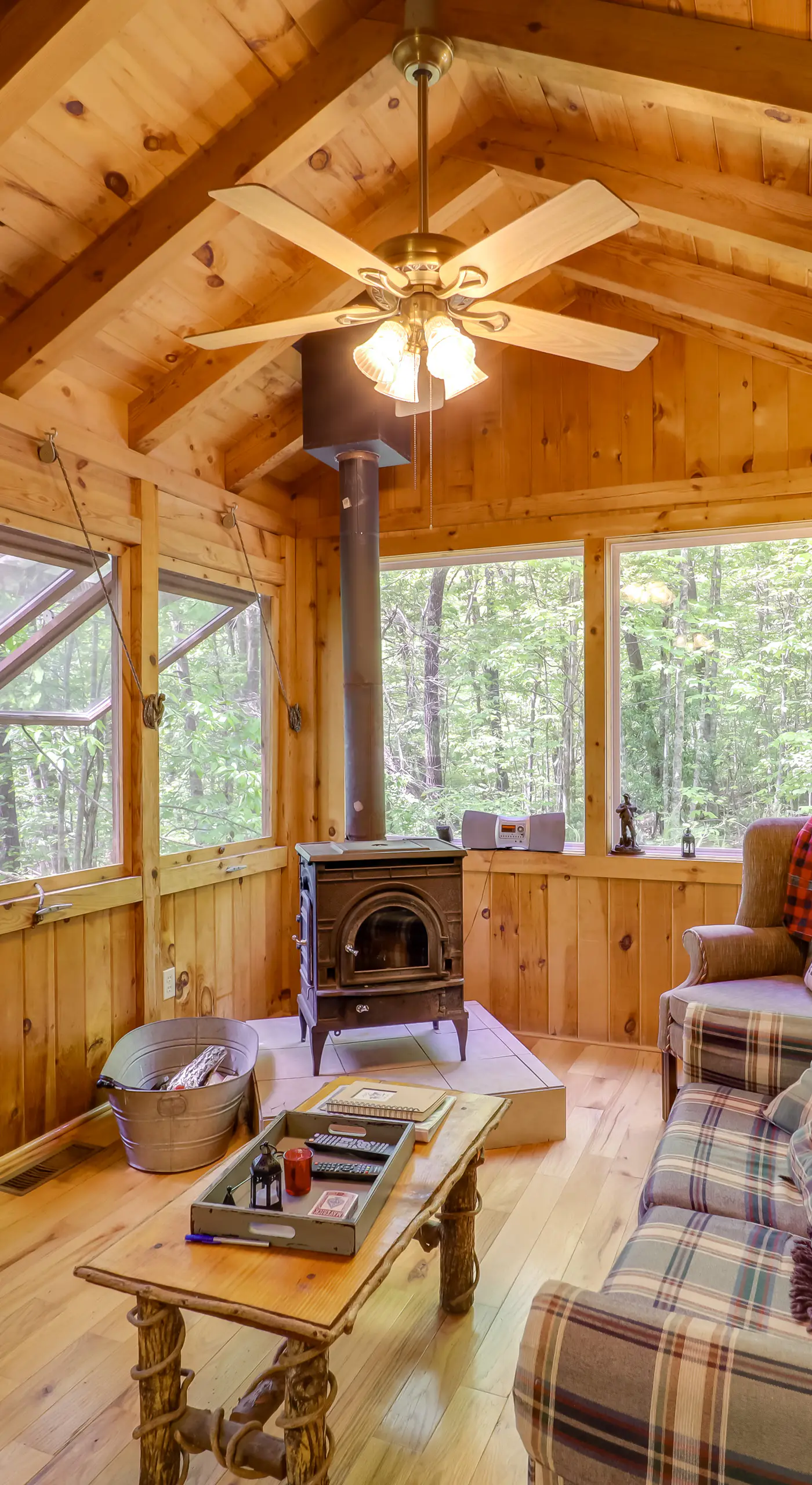 Unwind in Nature: Marion Cabin 11 Mi to Lake Lure!