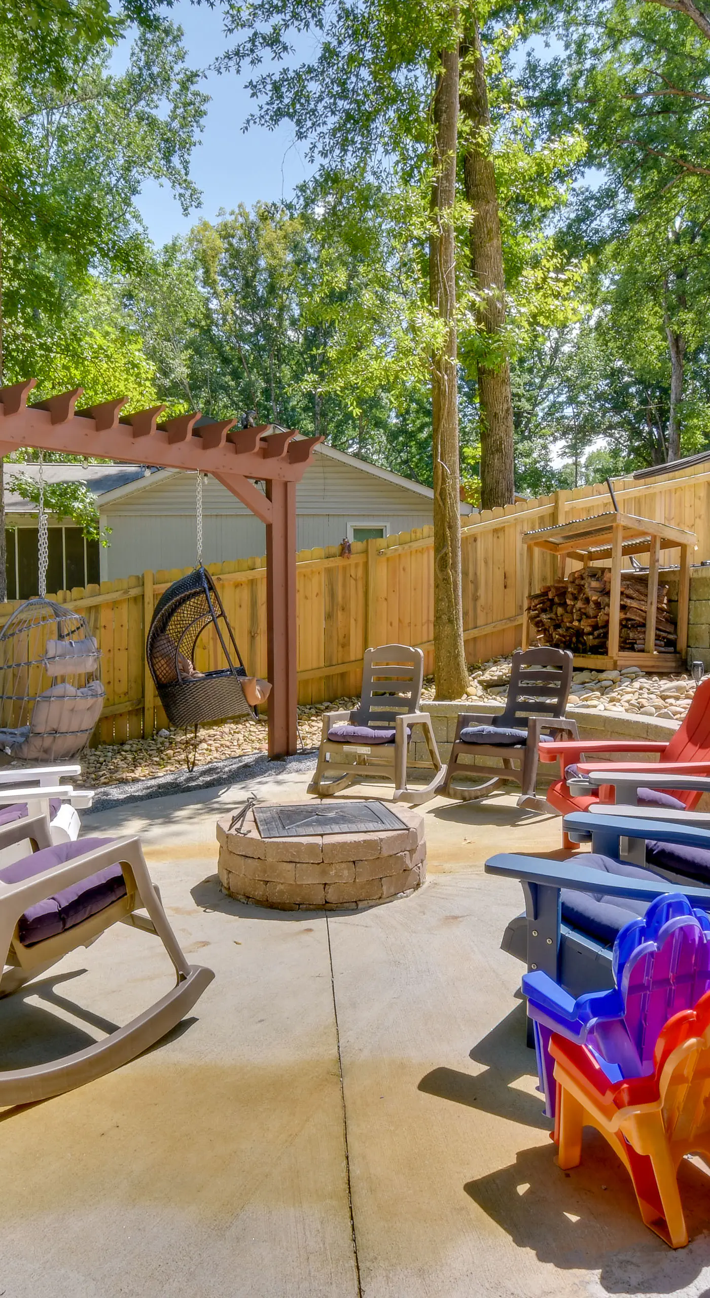 Lakefront Fair Play Vacation Rental, Pets Welcome!