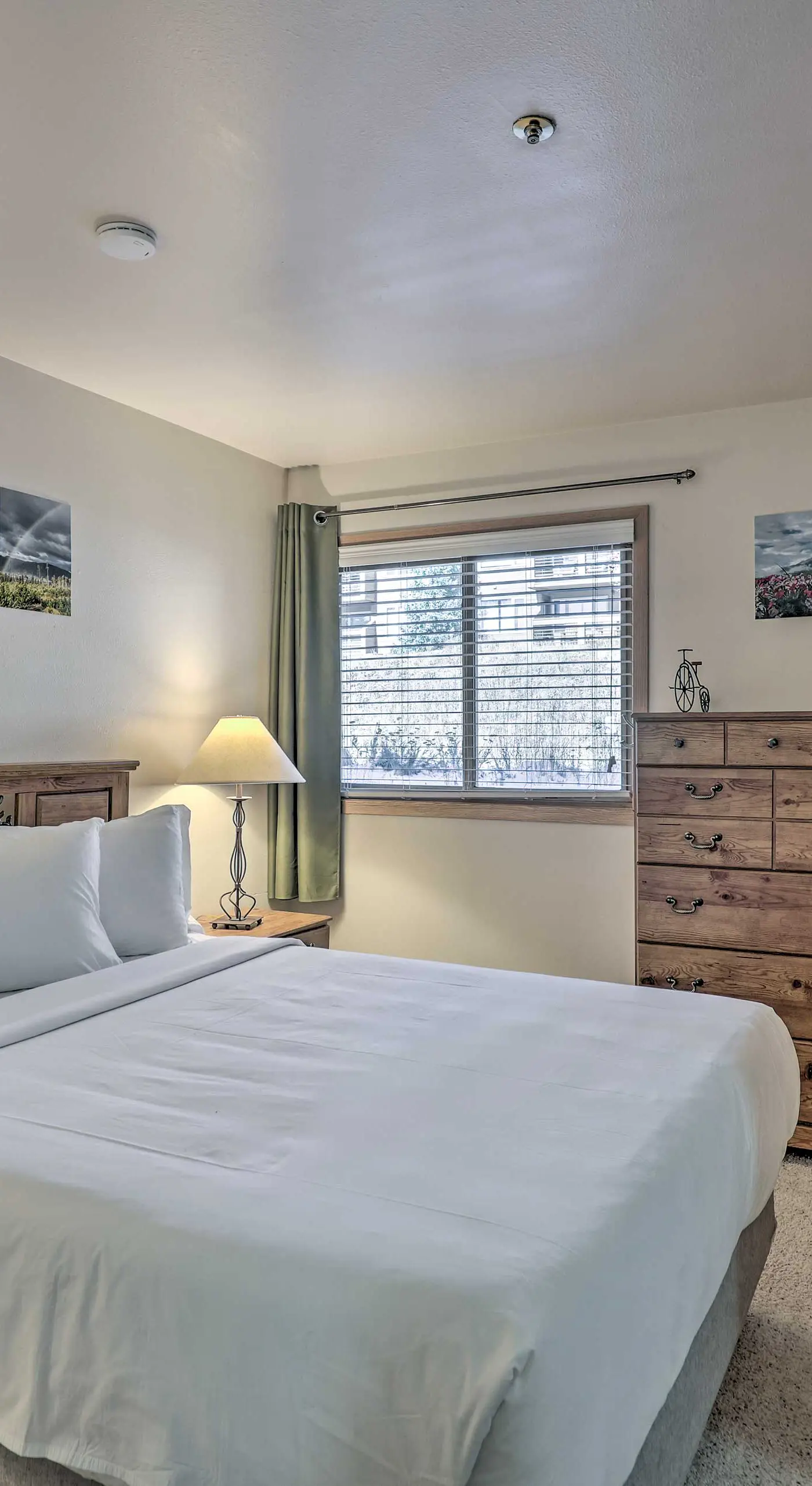 Condo w/ Views & Hot Tub Access in Silverthorne!