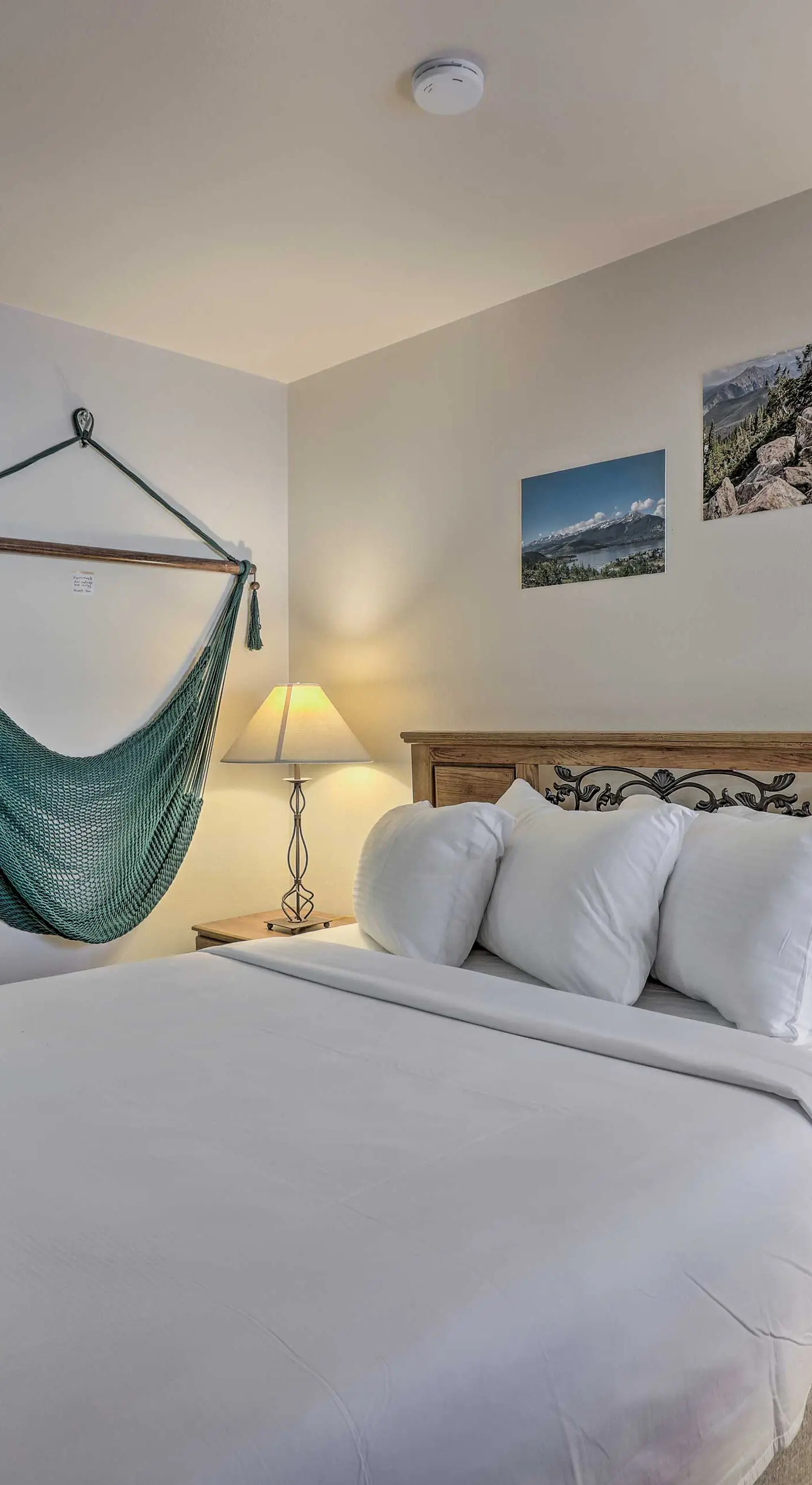 Condo w/ Views & Hot Tub Access in Silverthorne!