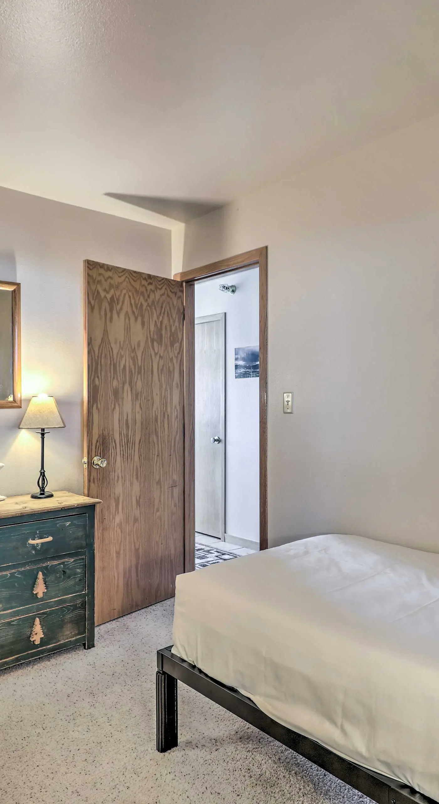 Condo w/ Views & Hot Tub Access in Silverthorne!