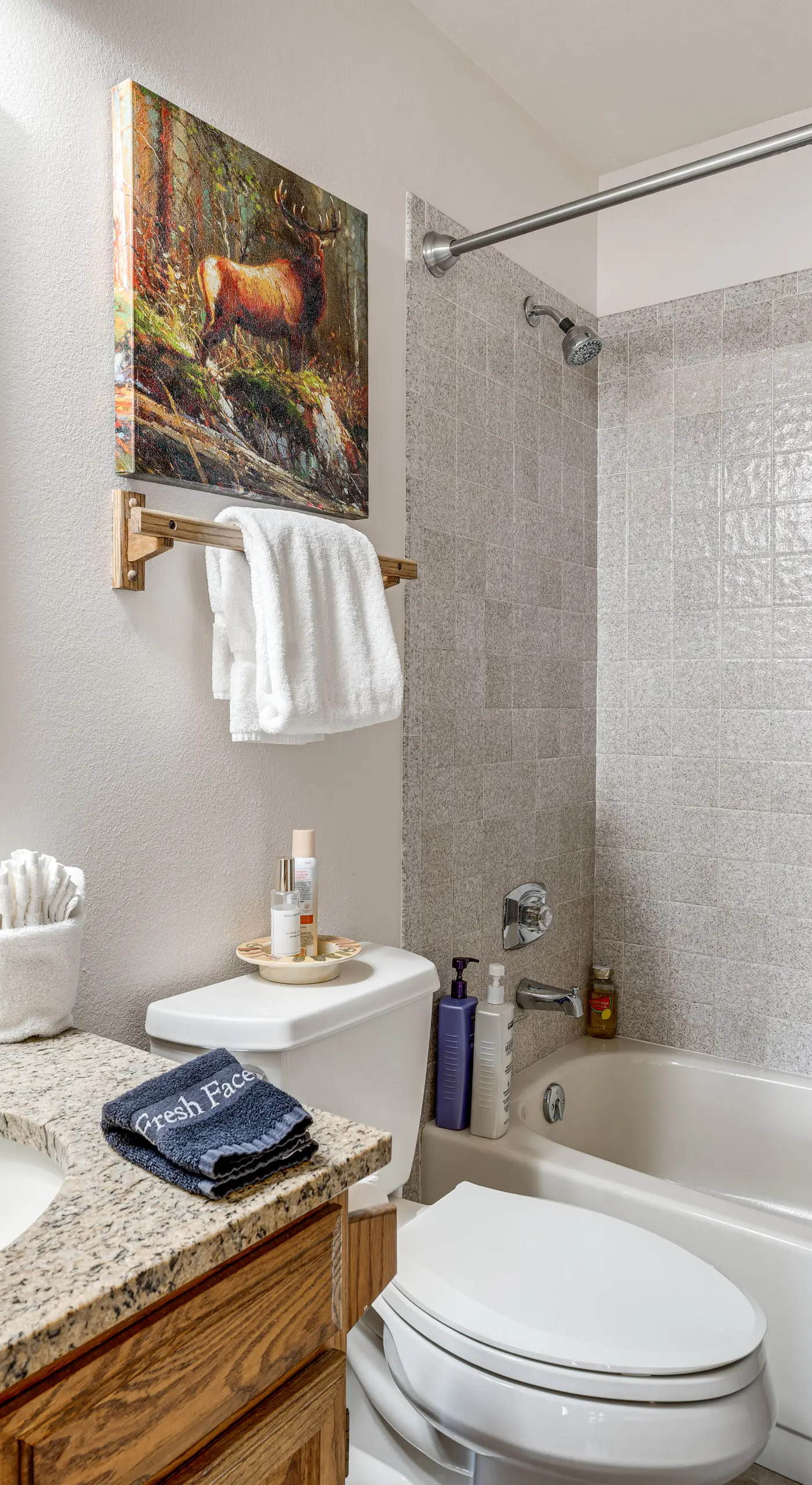 Cozy Condo w/ Balcony & Mtn View in Silverthorne!