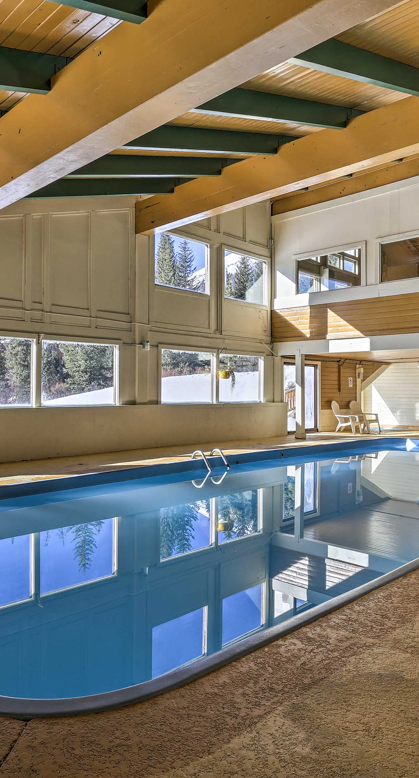 Pool, Hot Tub & Ski Shuttle! Extended Mtn Escape