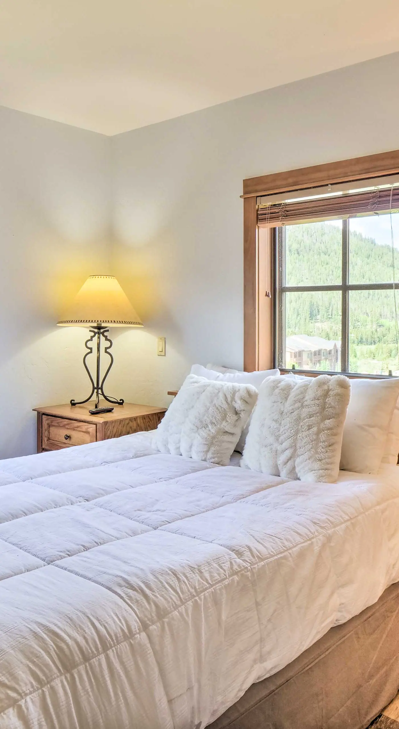< 1 Mi to Slopes: Mtn-View Keystone Condo