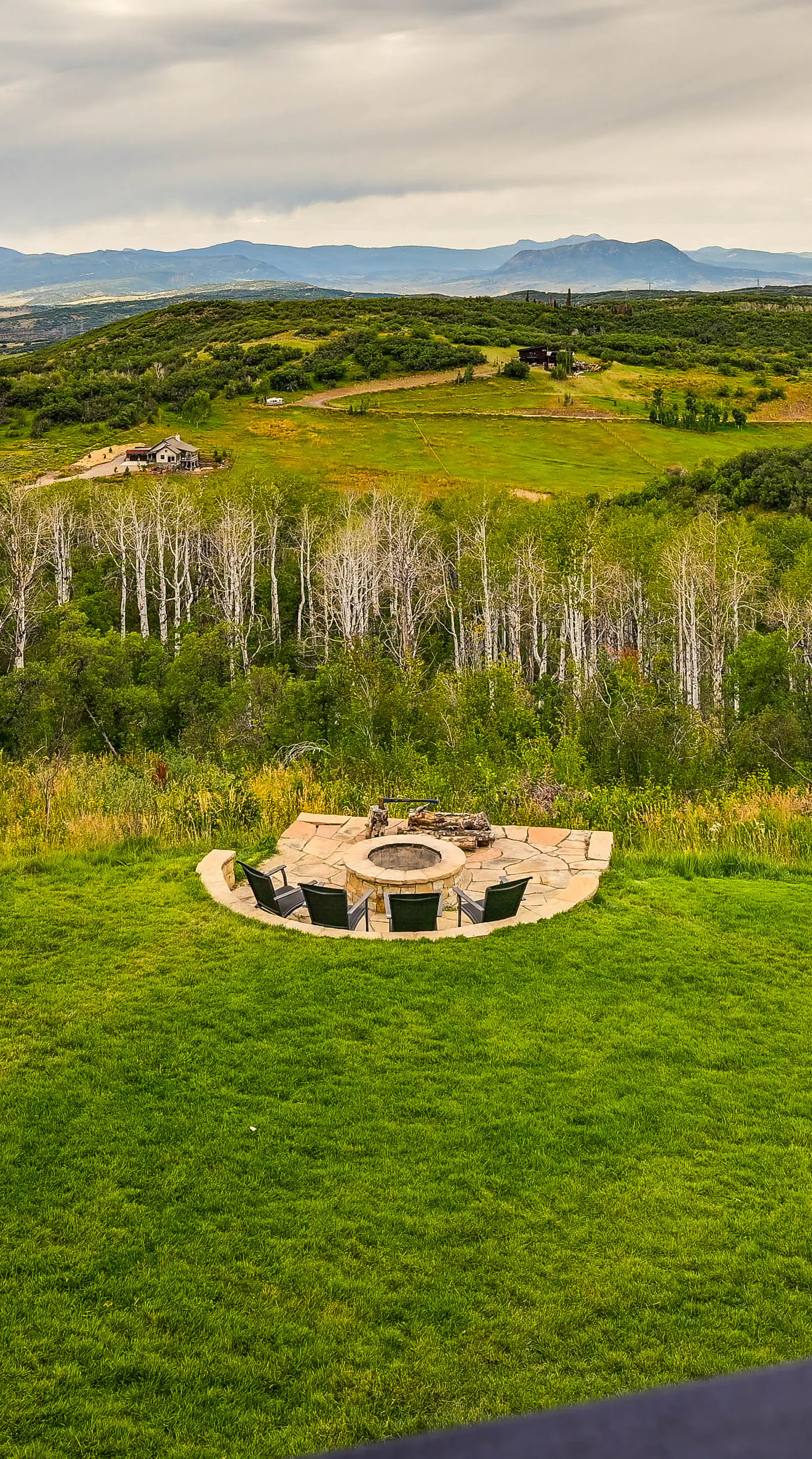 Steamboat Springs Apt w/ Views, 15 Mi to Skiing!