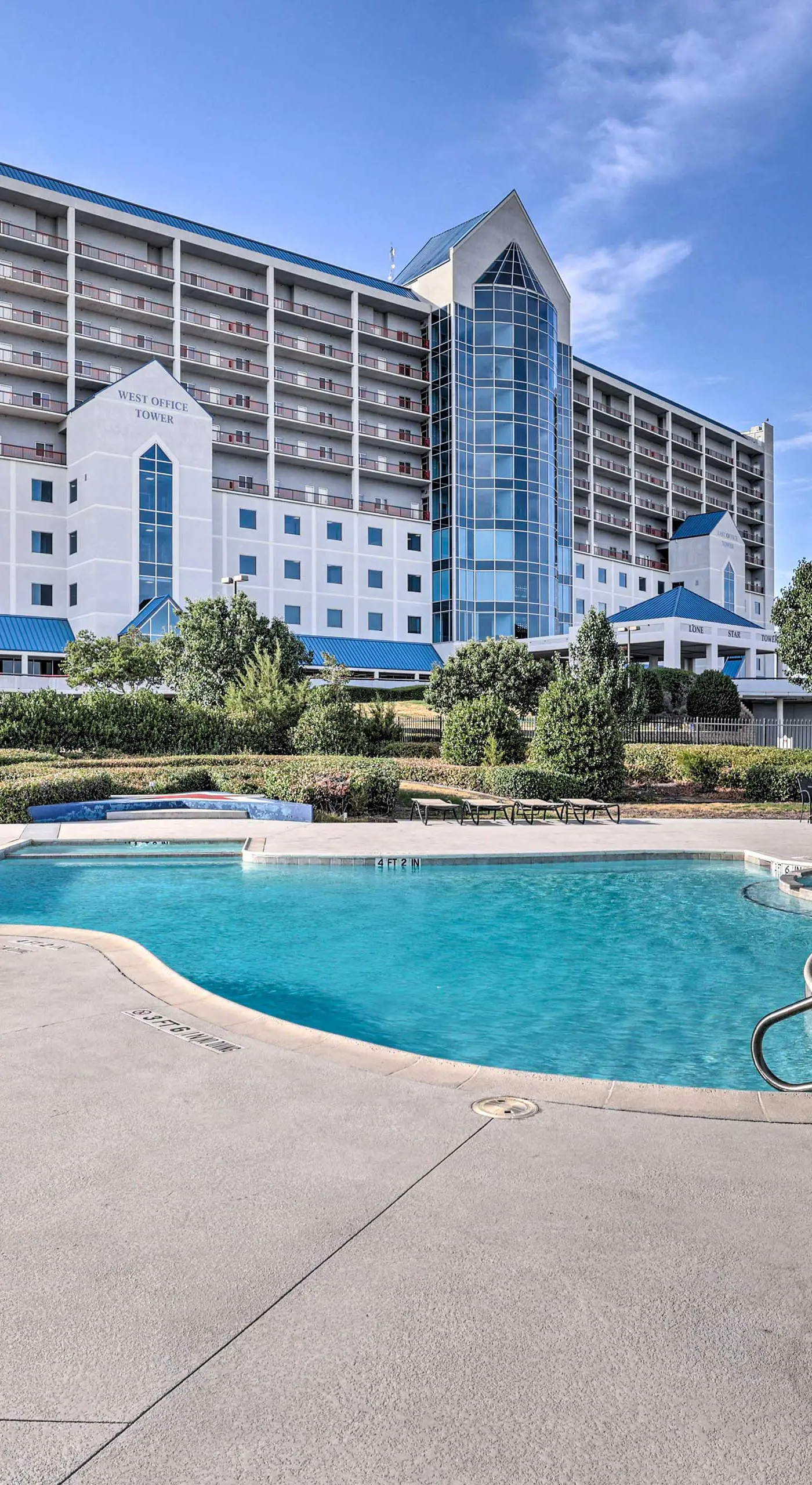 Shop & Dine: Fort Worth Condo w/ Racetrack Views!