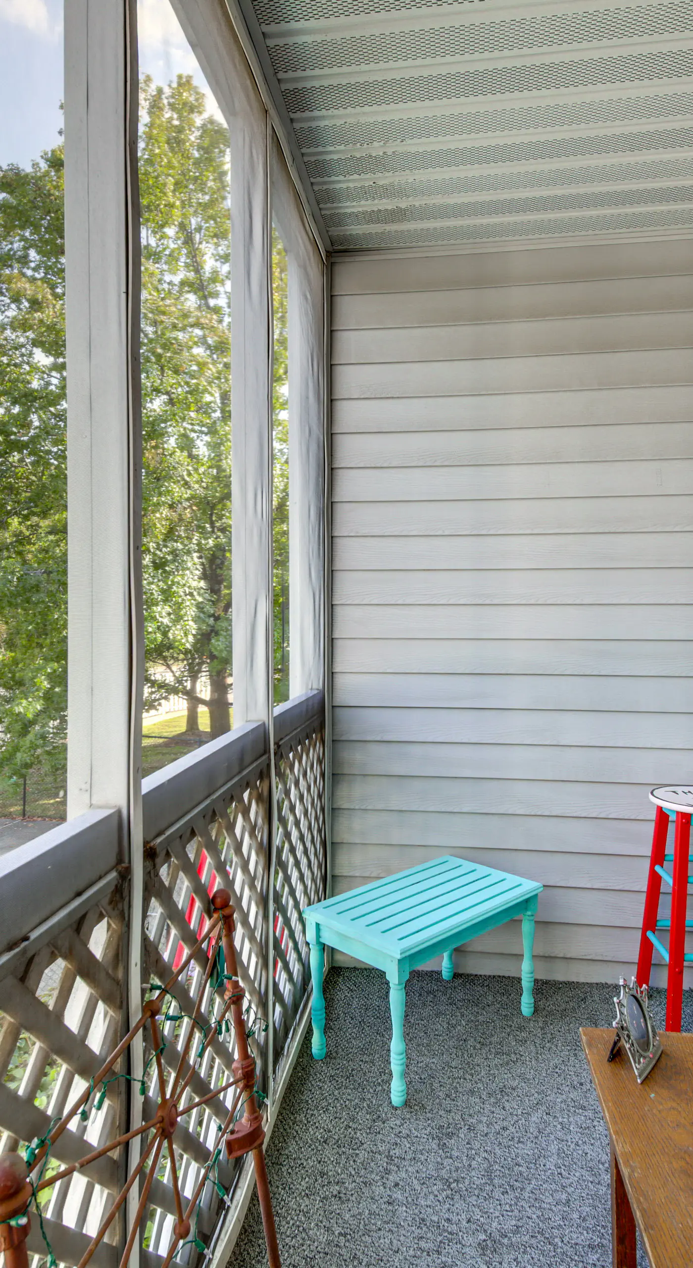 3 Mi to IU: Dog-Friendly Condo w/ Pool Access!