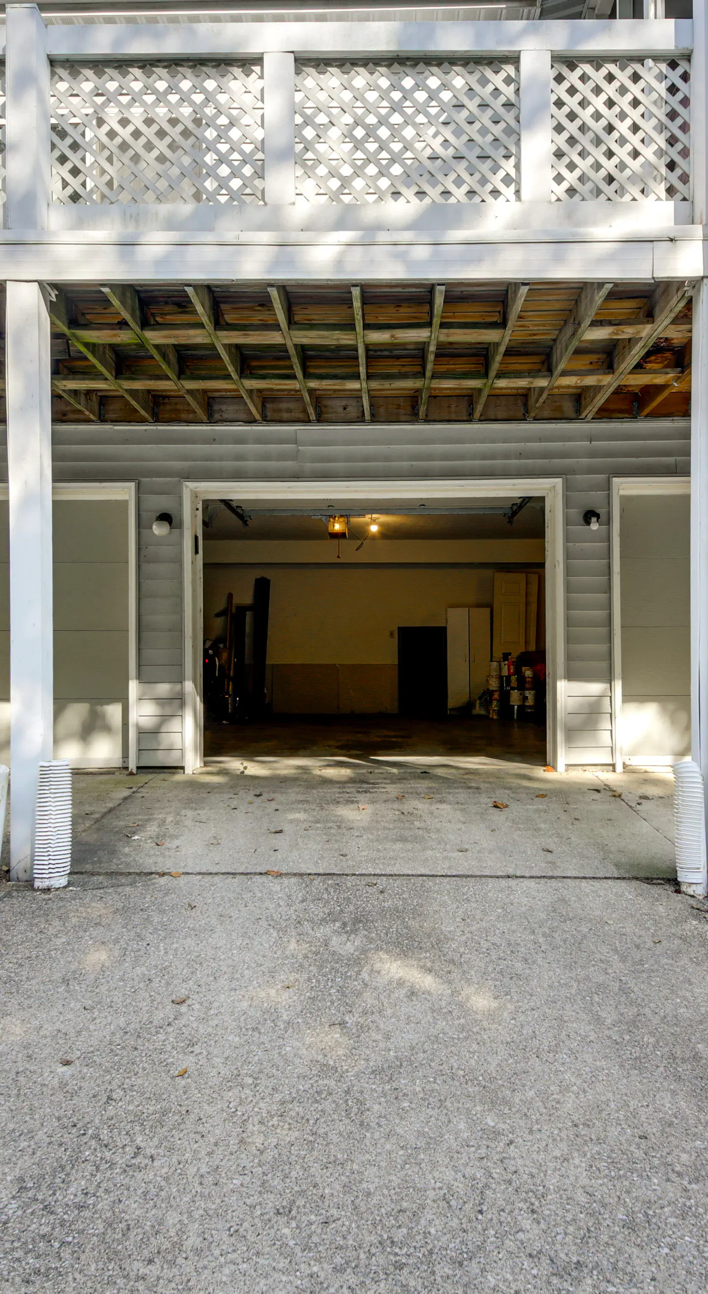 3 Mi to IU: Dog-Friendly Condo w/ Pool Access!