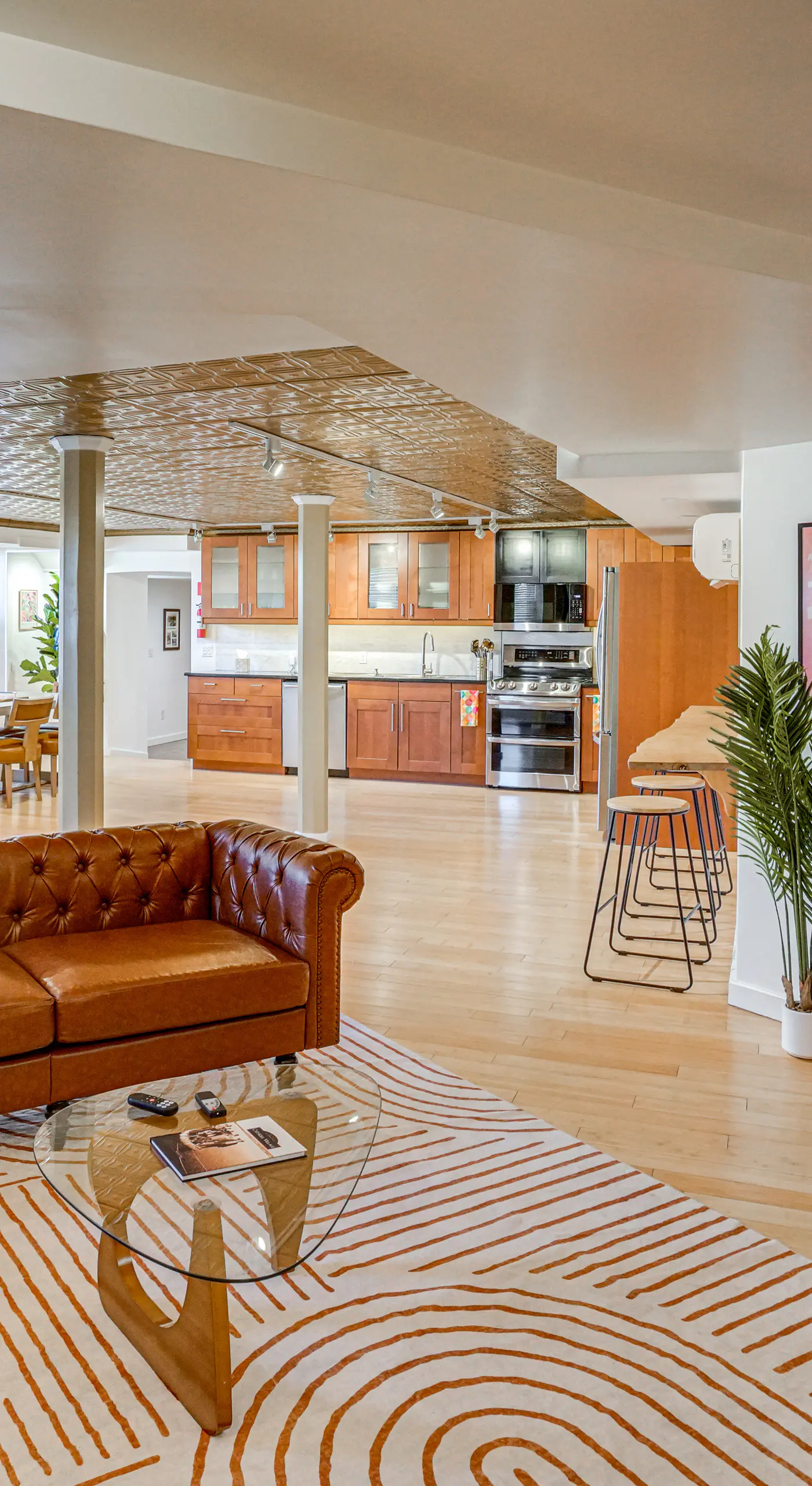Walk to Athens Riverfront Park! Modern-Retro Apt