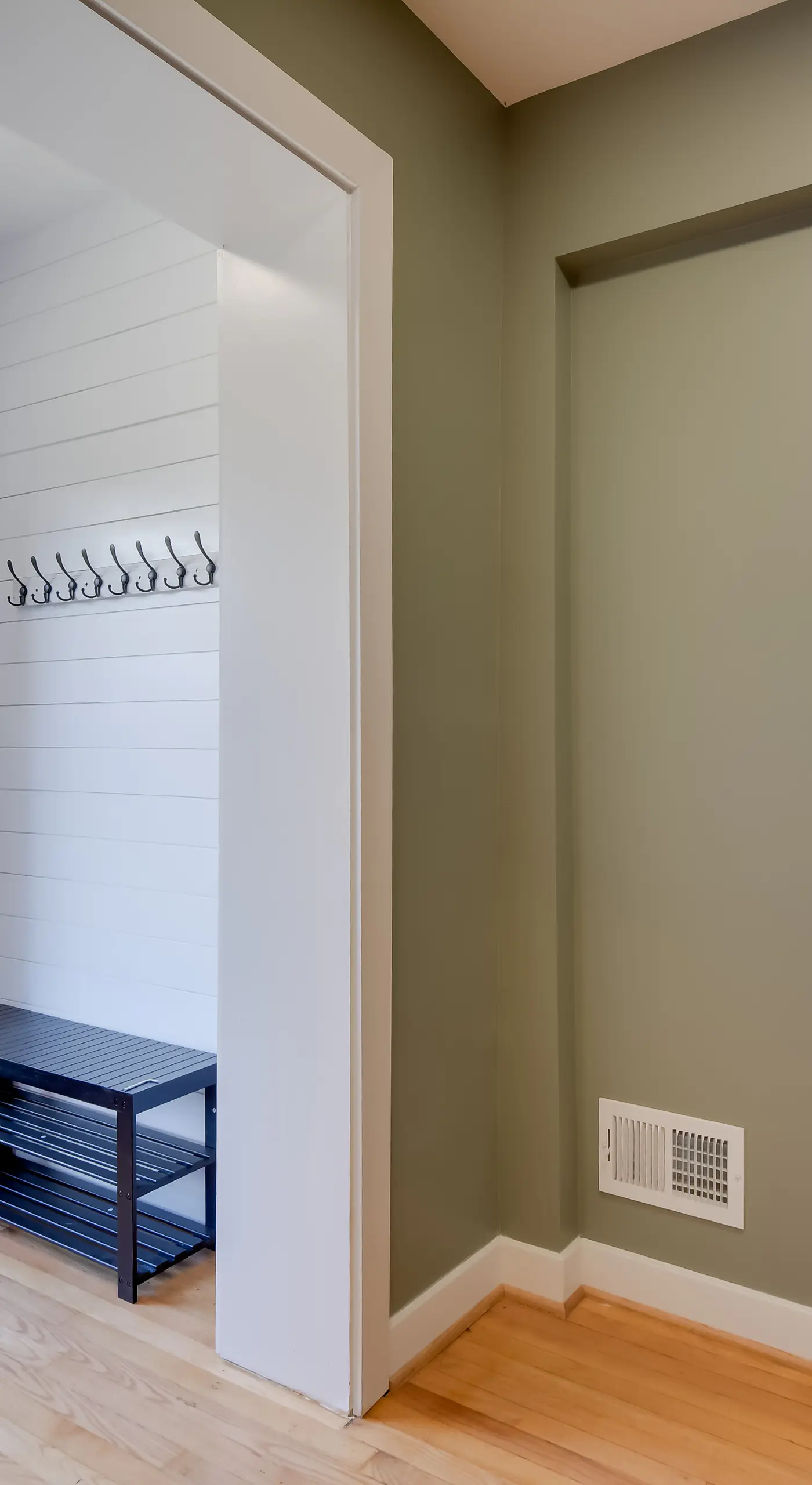 8 Mi to DC: Cheverly Apt w/ Easy Metro Access