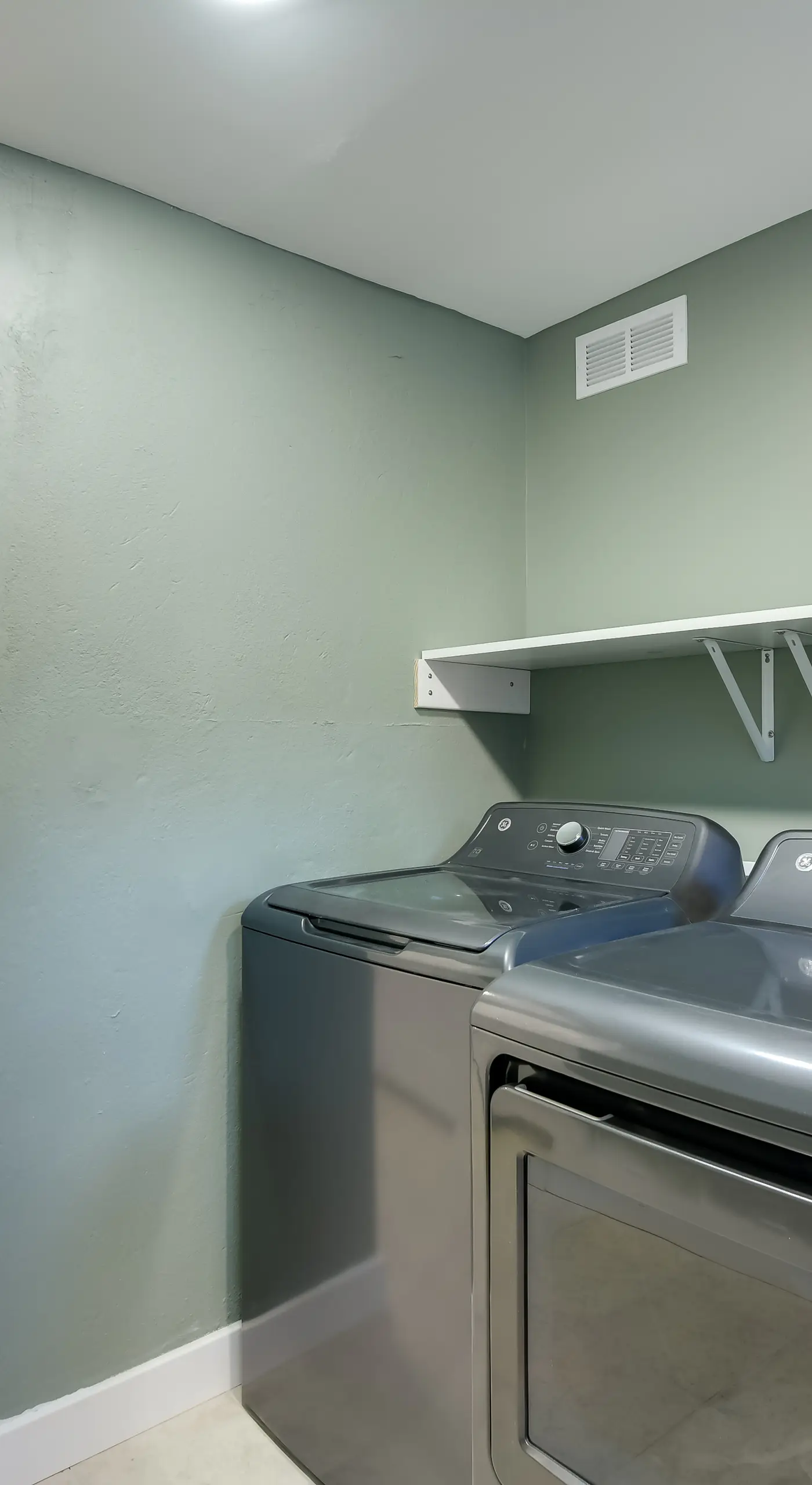 Work & Explore in DC! Cheverly Apt 1/2 Mi to Metro
