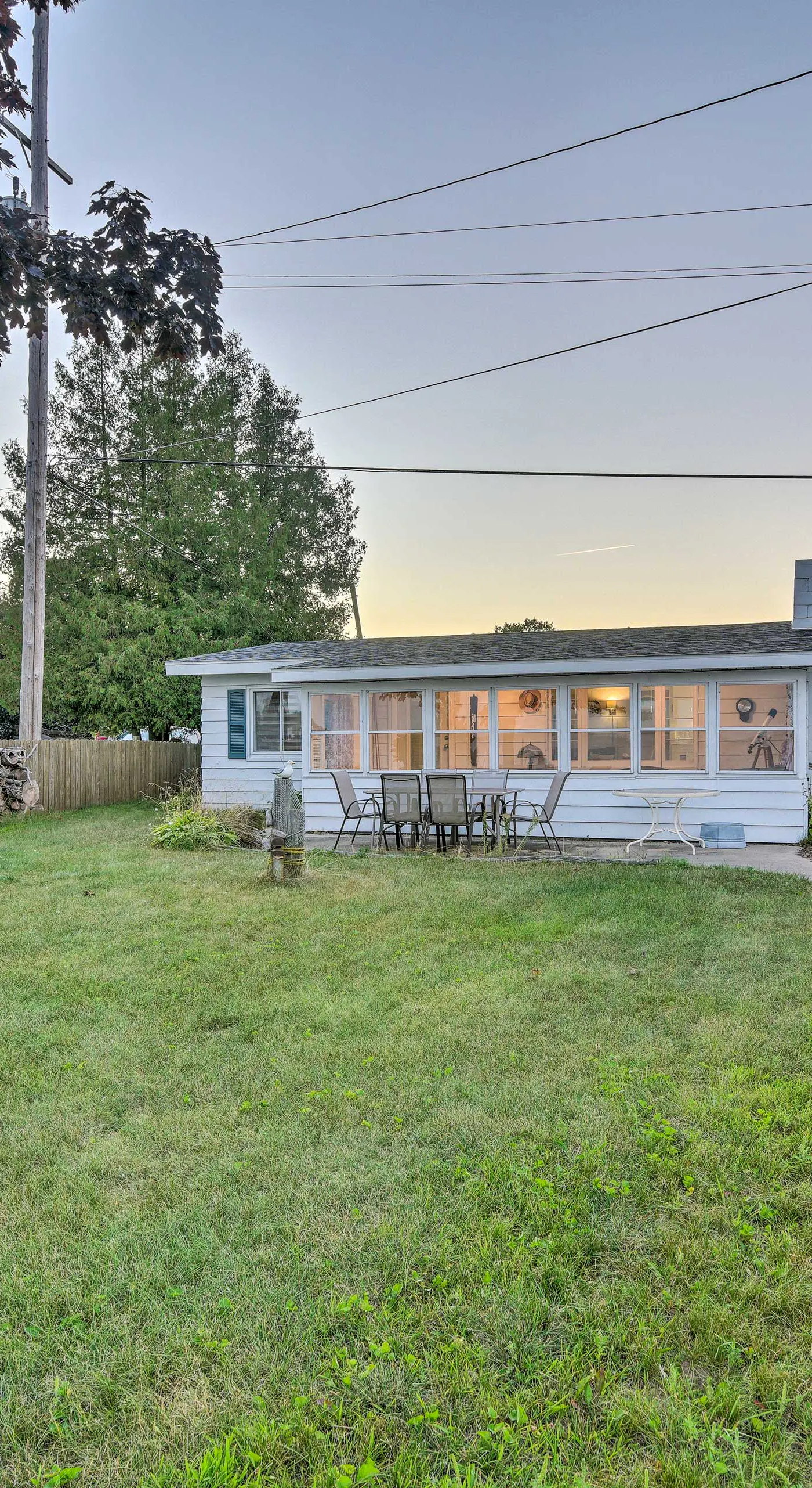 East Tawas Cabin w/ Lake Huron Access & Views