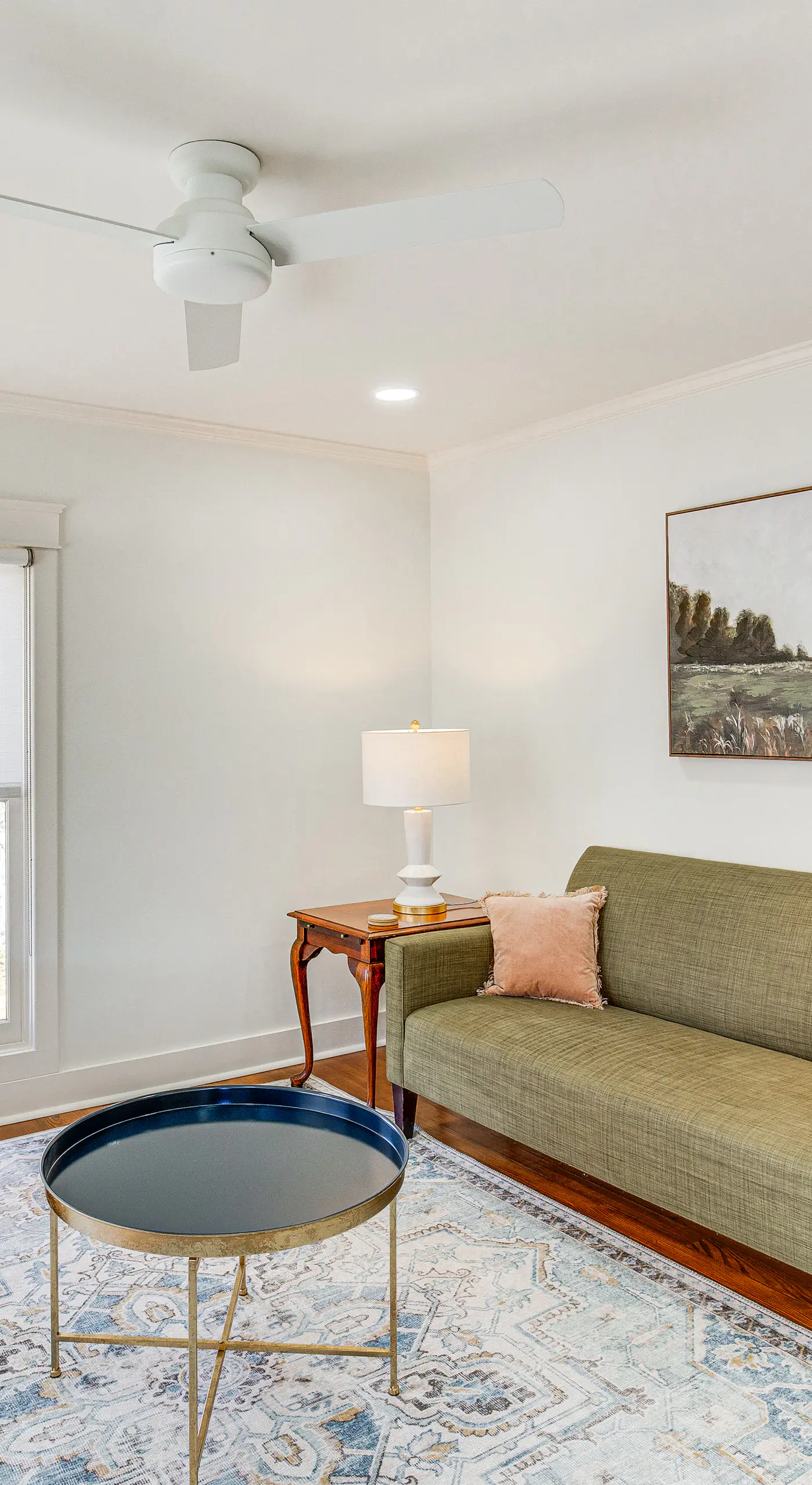 2 Mi to Tyler Rose Garden: Vibrant Apartment!