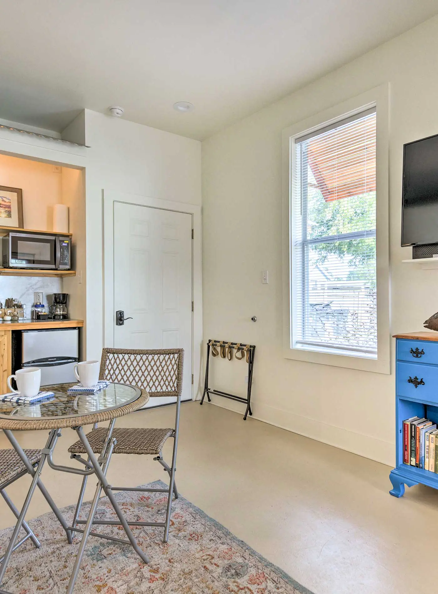 Old Town Getaway, Walk to Shopping, Dining, & Bay!