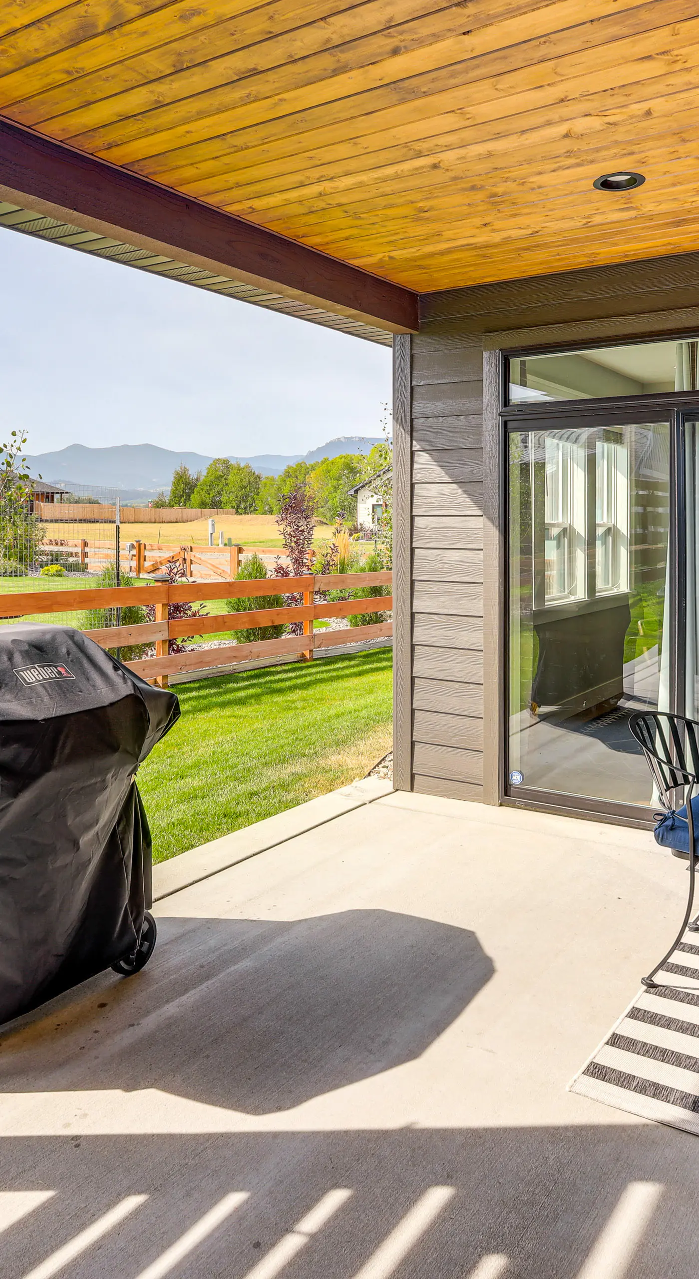 Stylish Montana Vacation Rental w/ Private Hot Tub