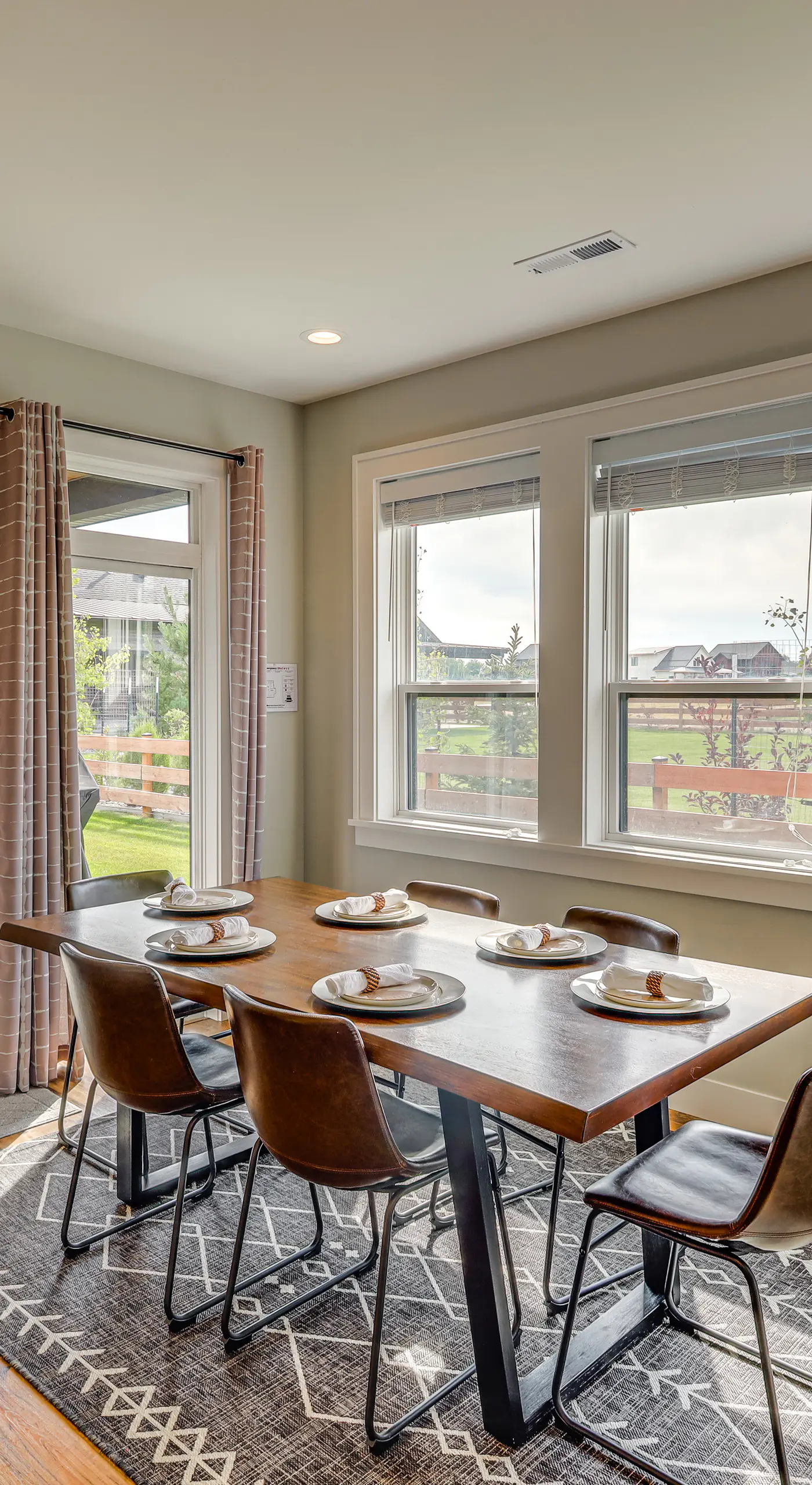 Stylish Montana Vacation Rental w/ Private Hot Tub