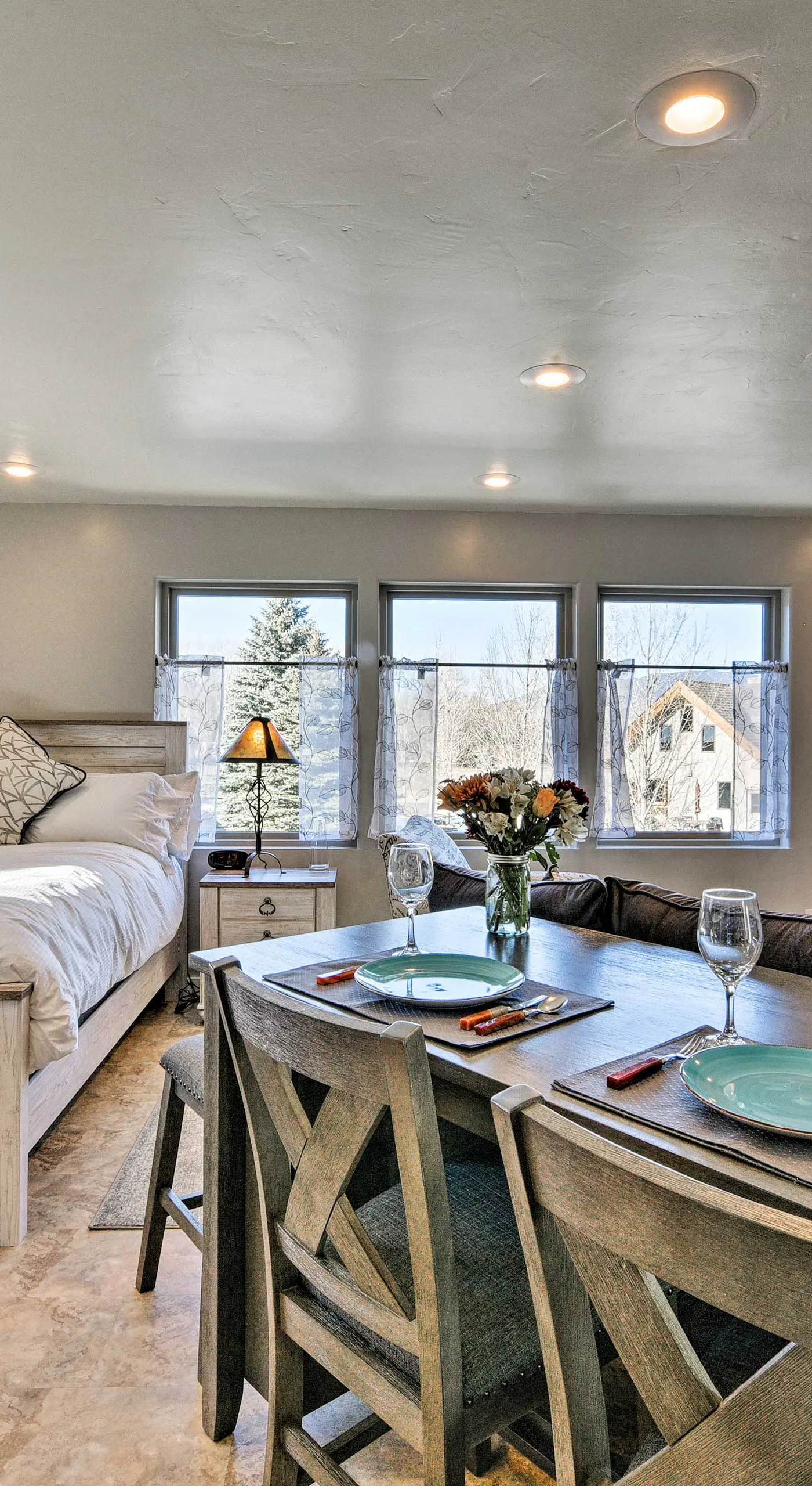 Cozy Mountain Studio By Main Street & Hot Springs!