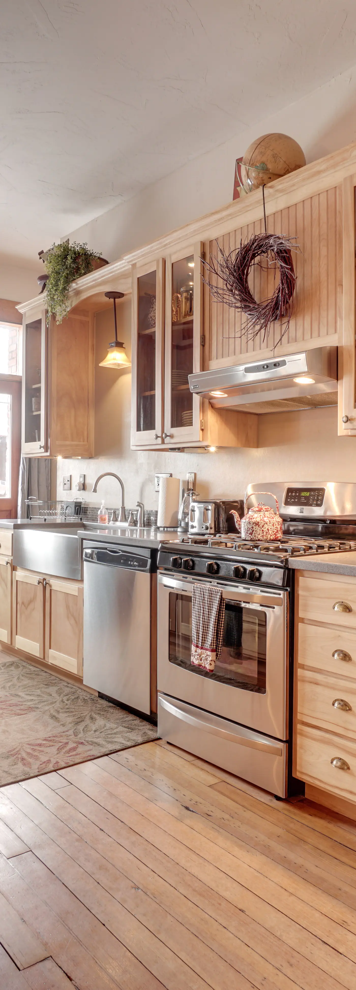Vintage Downtown Laramie Apartment w/ Deck!