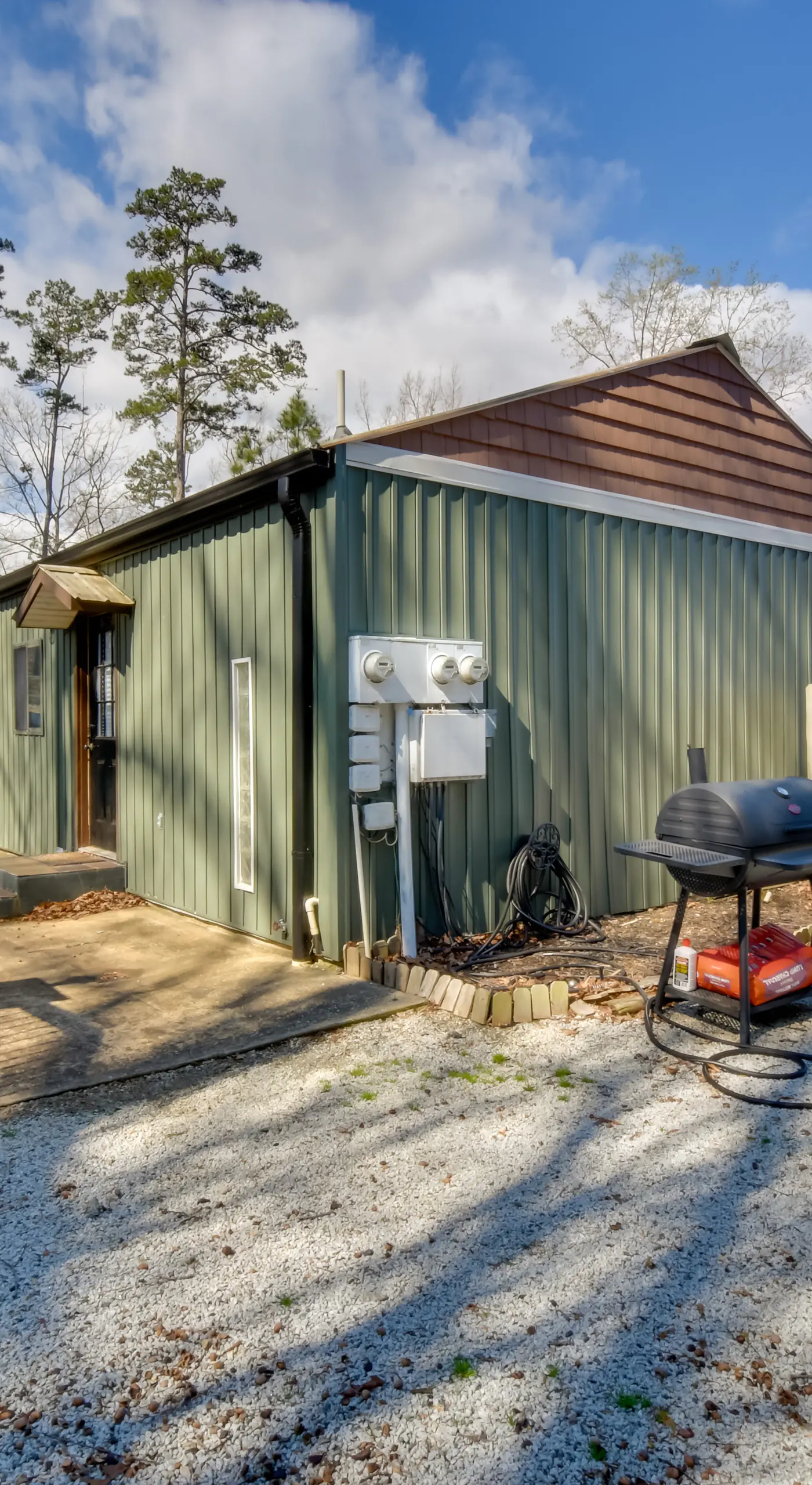 Home 11 Mi to Clemson: Lake-View Balcony & Dock!