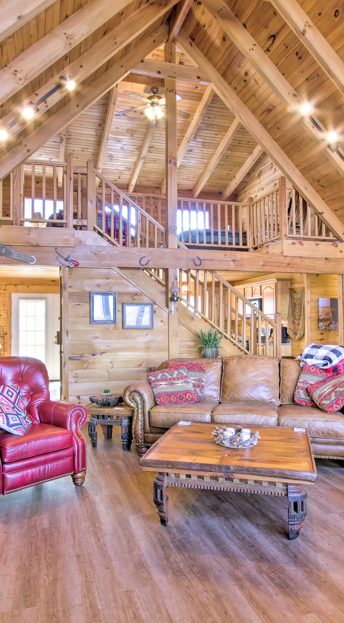 Large Cabin w/ Deck Overlooking Norfork Lake!