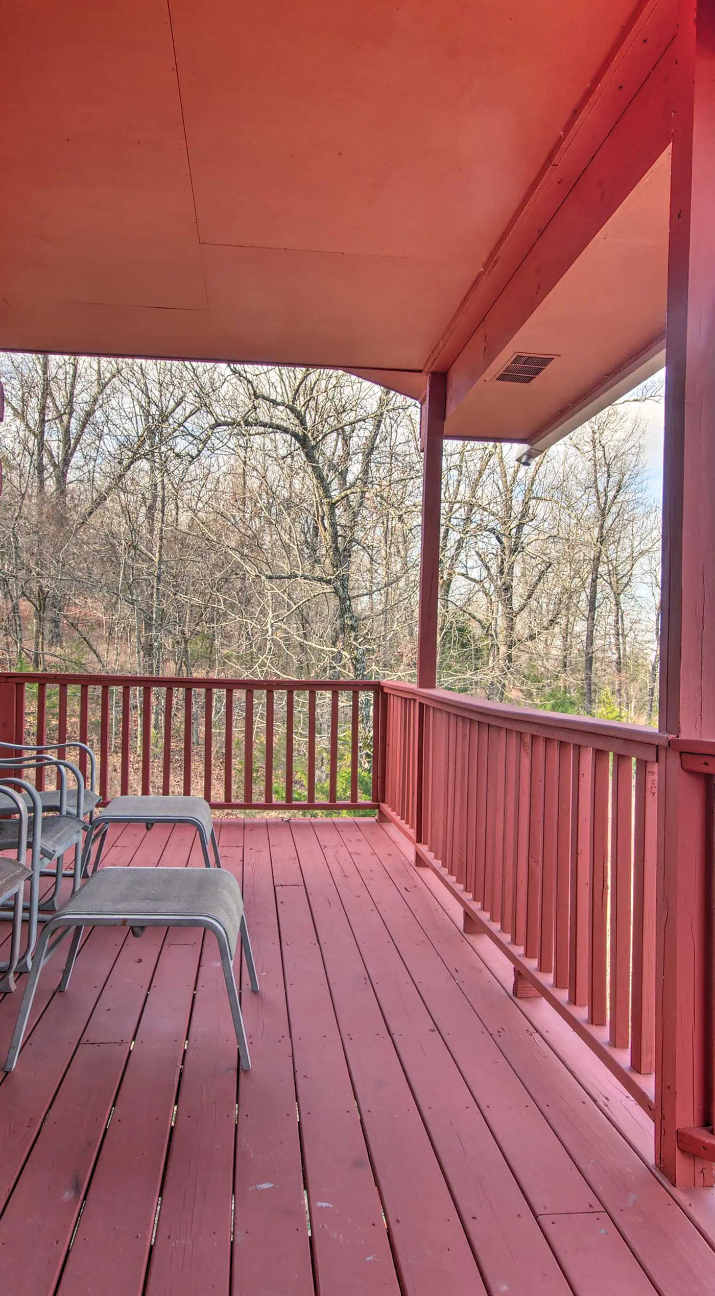 Large Cabin w/ Deck Overlooking Norfork Lake!