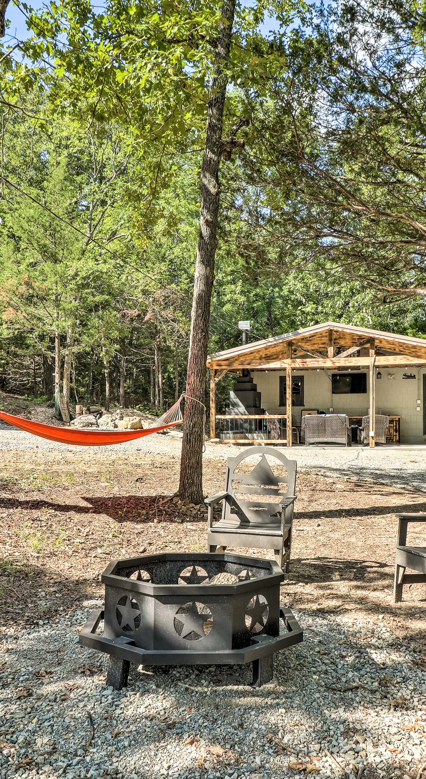 Remodeled Cabin w/ Fire Pit on Norfork Lake!