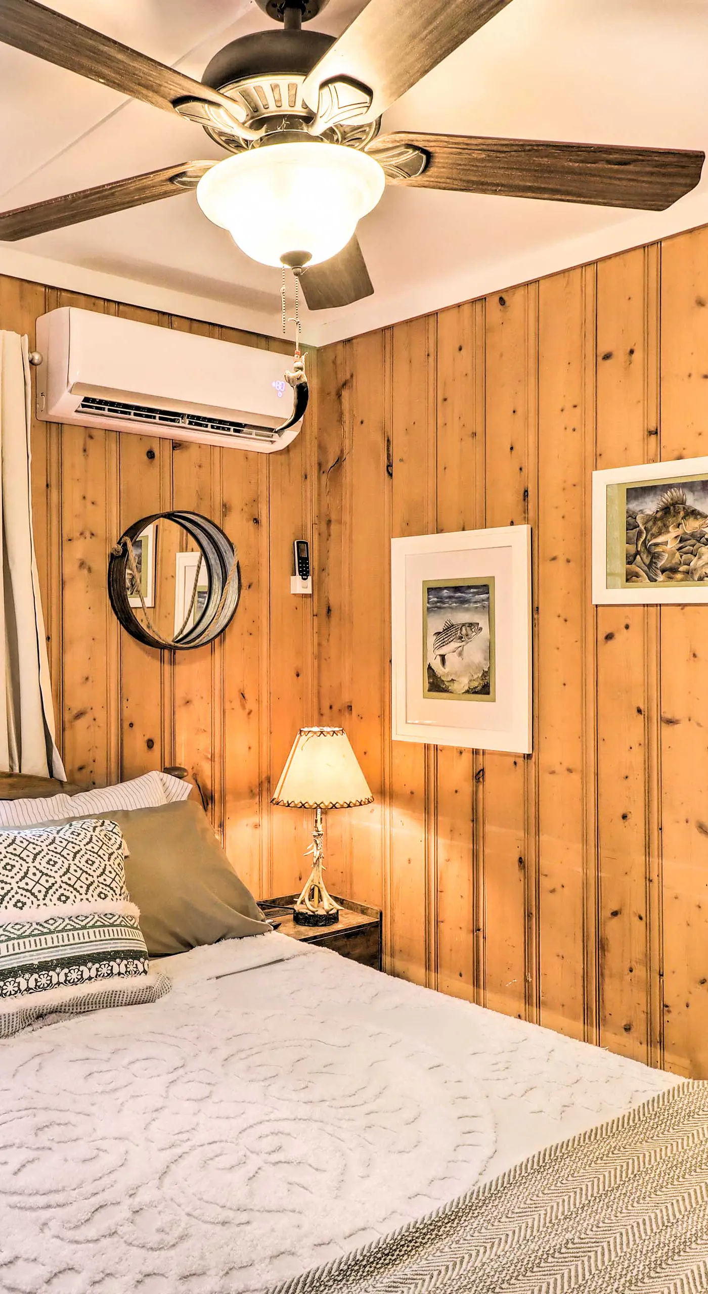 Remodeled Cabin w/ Fire Pit on Norfork Lake!