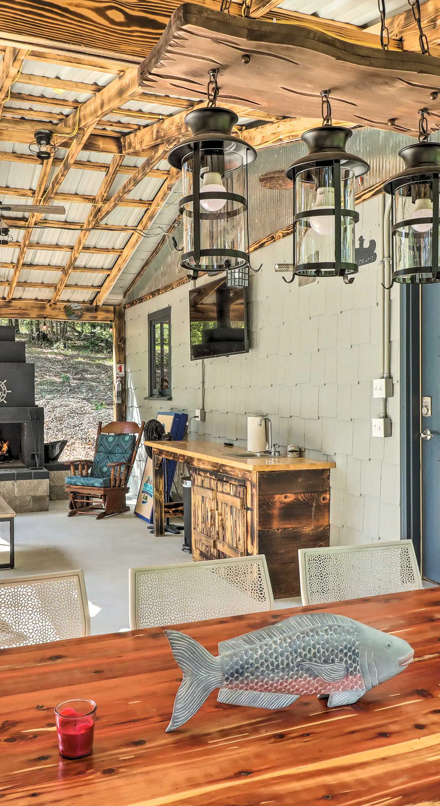 Remodeled Cabin w/ Fire Pit on Norfork Lake!