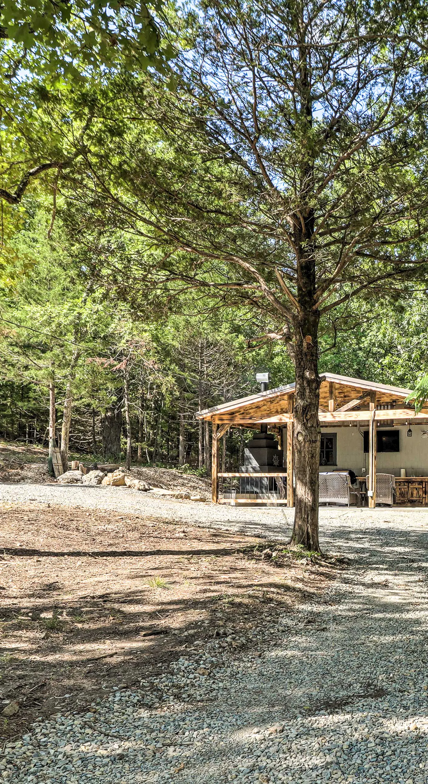 Remodeled Cabin w/ Fire Pit on Norfork Lake!