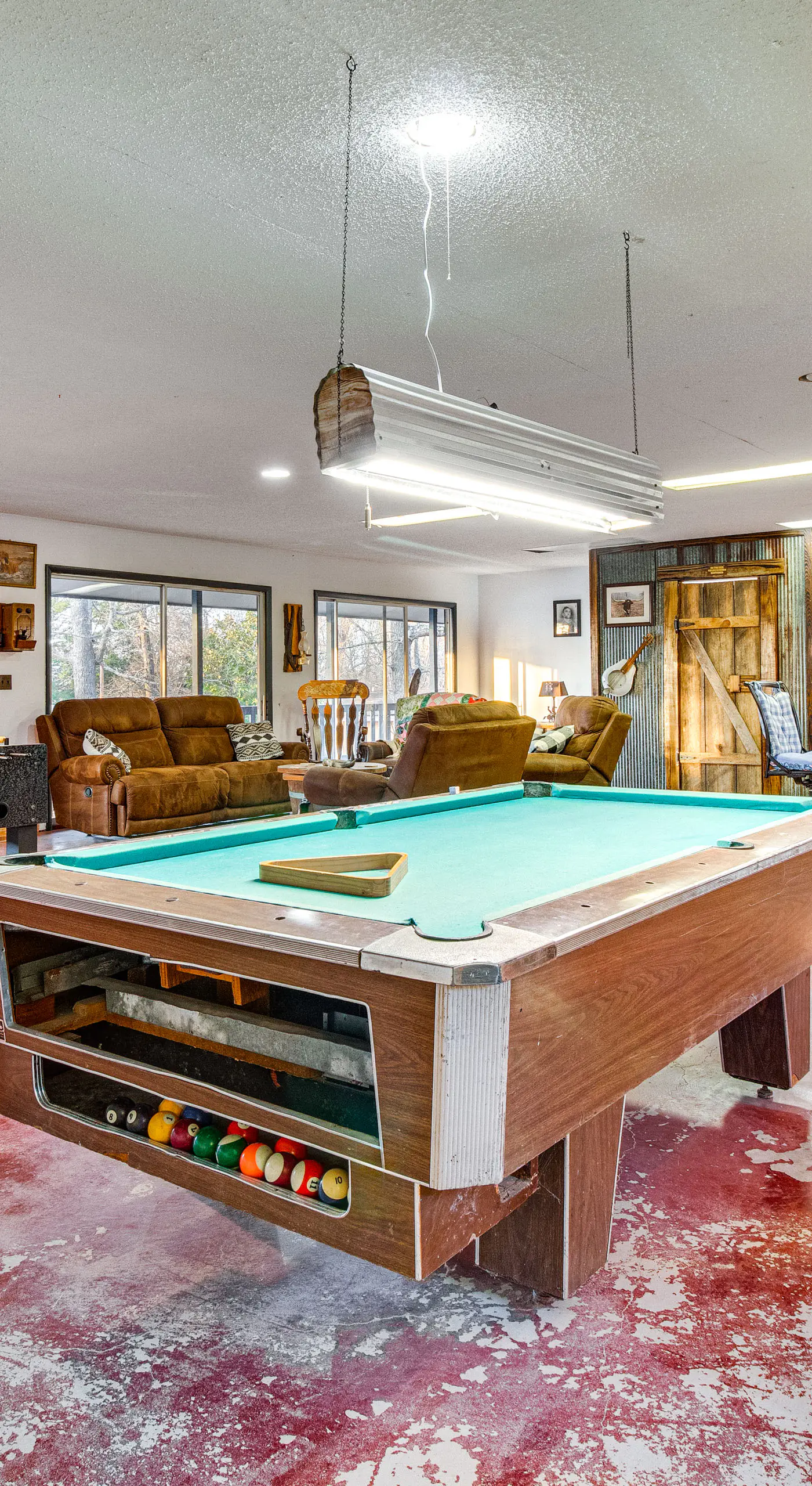 Remodeled Cabin w/ Fire Pit on Norfork Lake!