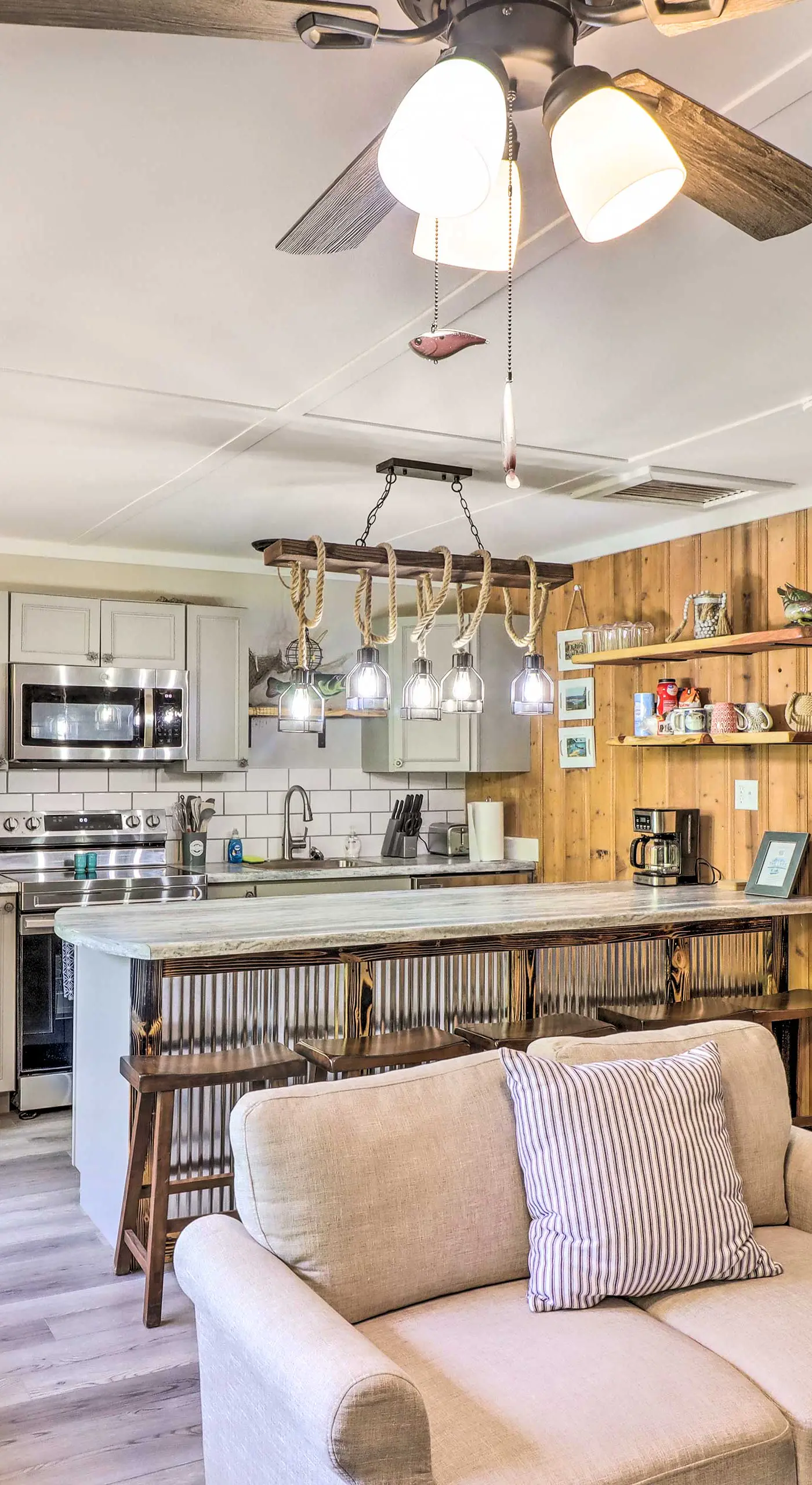 Remodeled Cabin w/ Fire Pit on Norfork Lake!