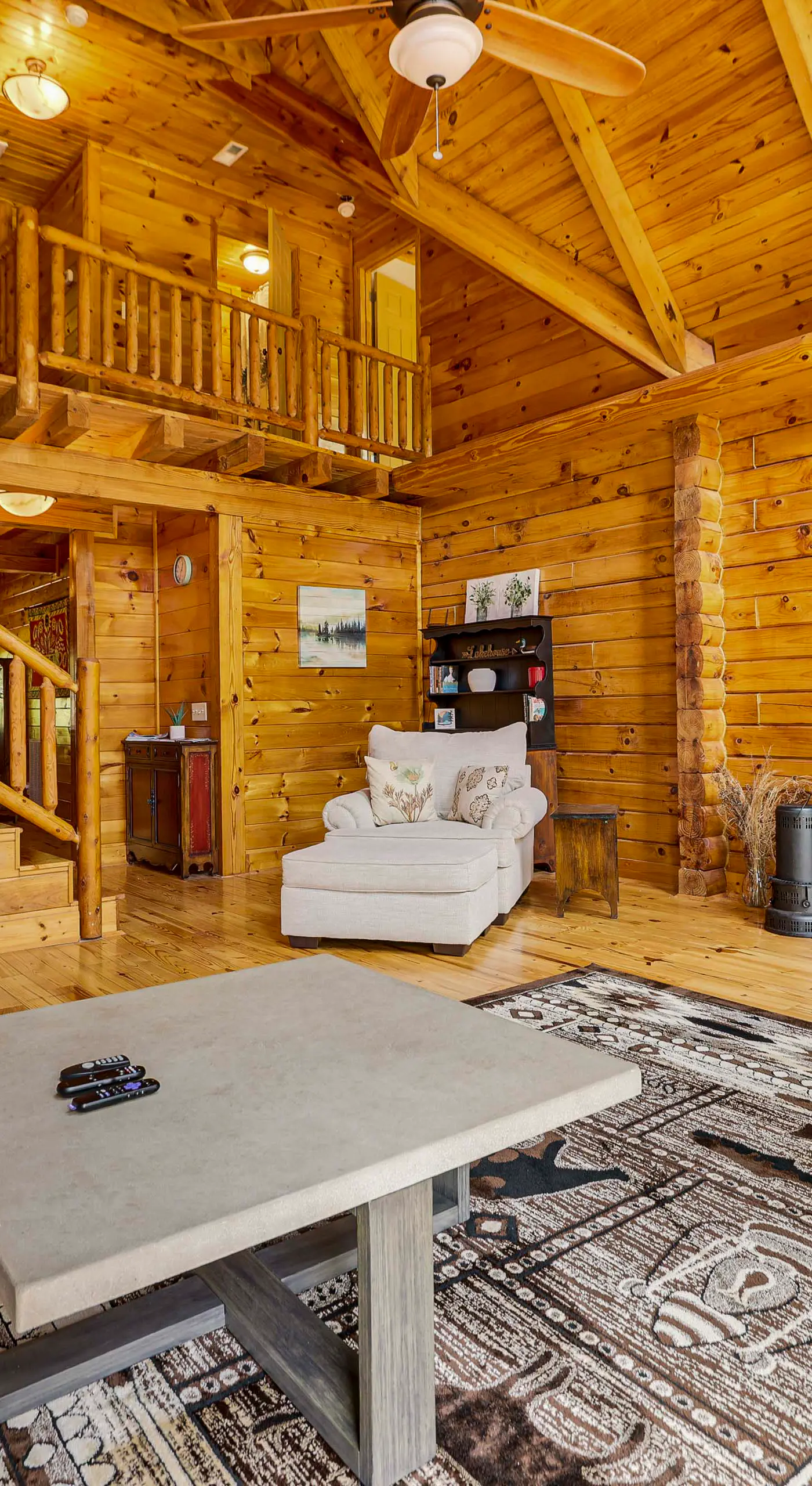 Cozy Lake Hartwell Getaway w/ Game Room!