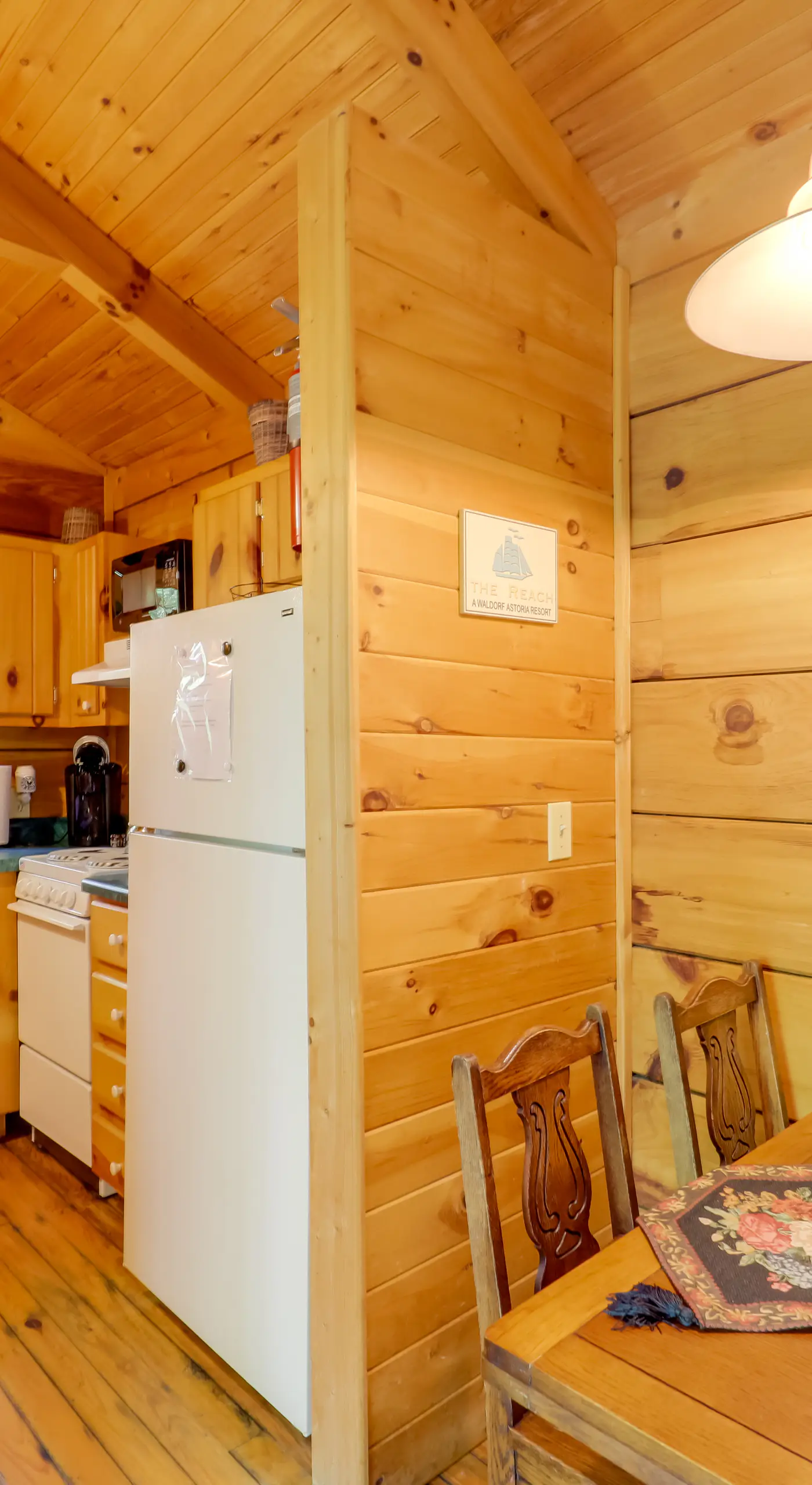 Near Hiking! Couple's Retreat w/ Hot Tub in Marion