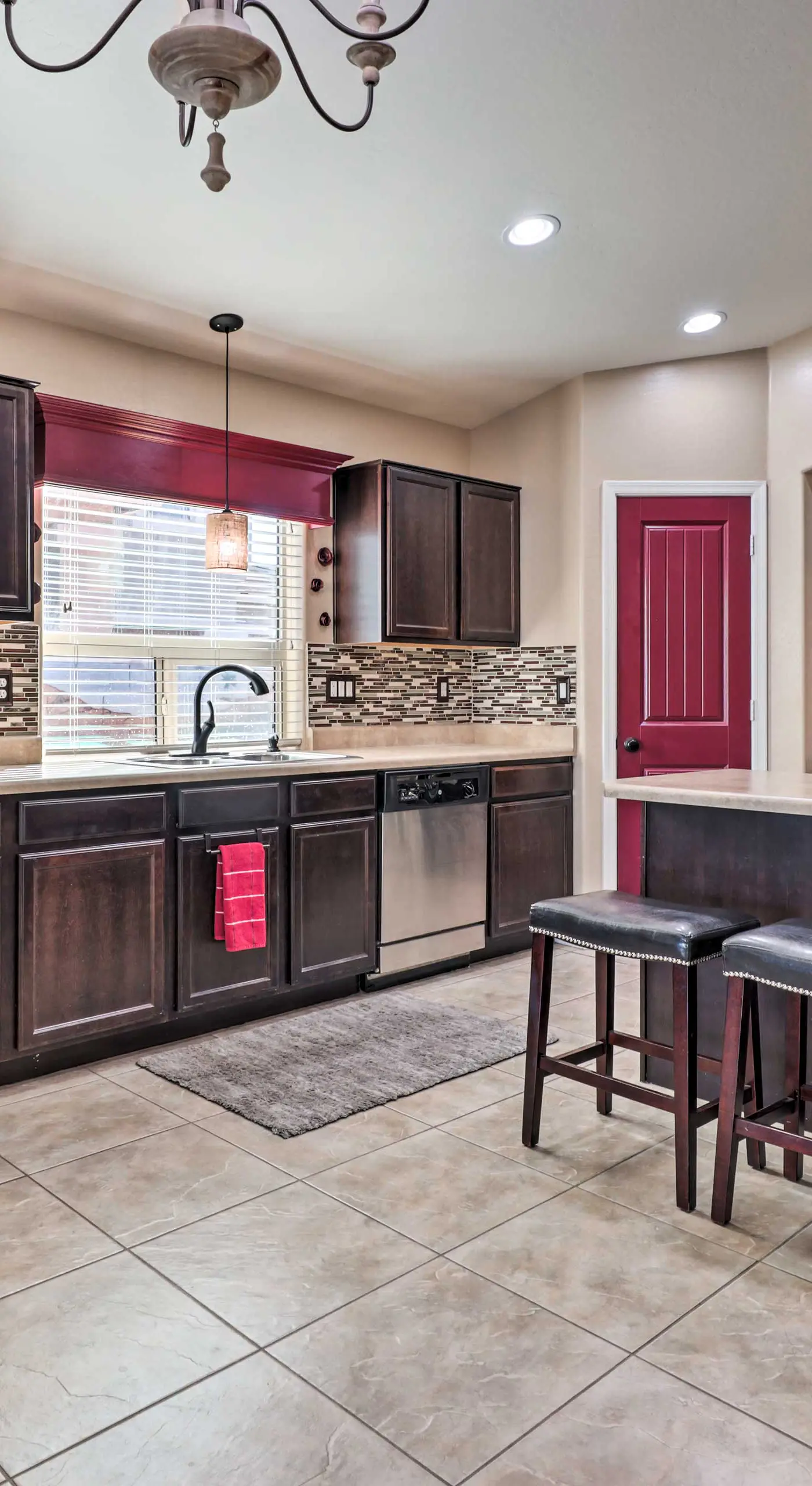 Maricopa Home w/ Swim-Up Bar, Heated Pool & Slide