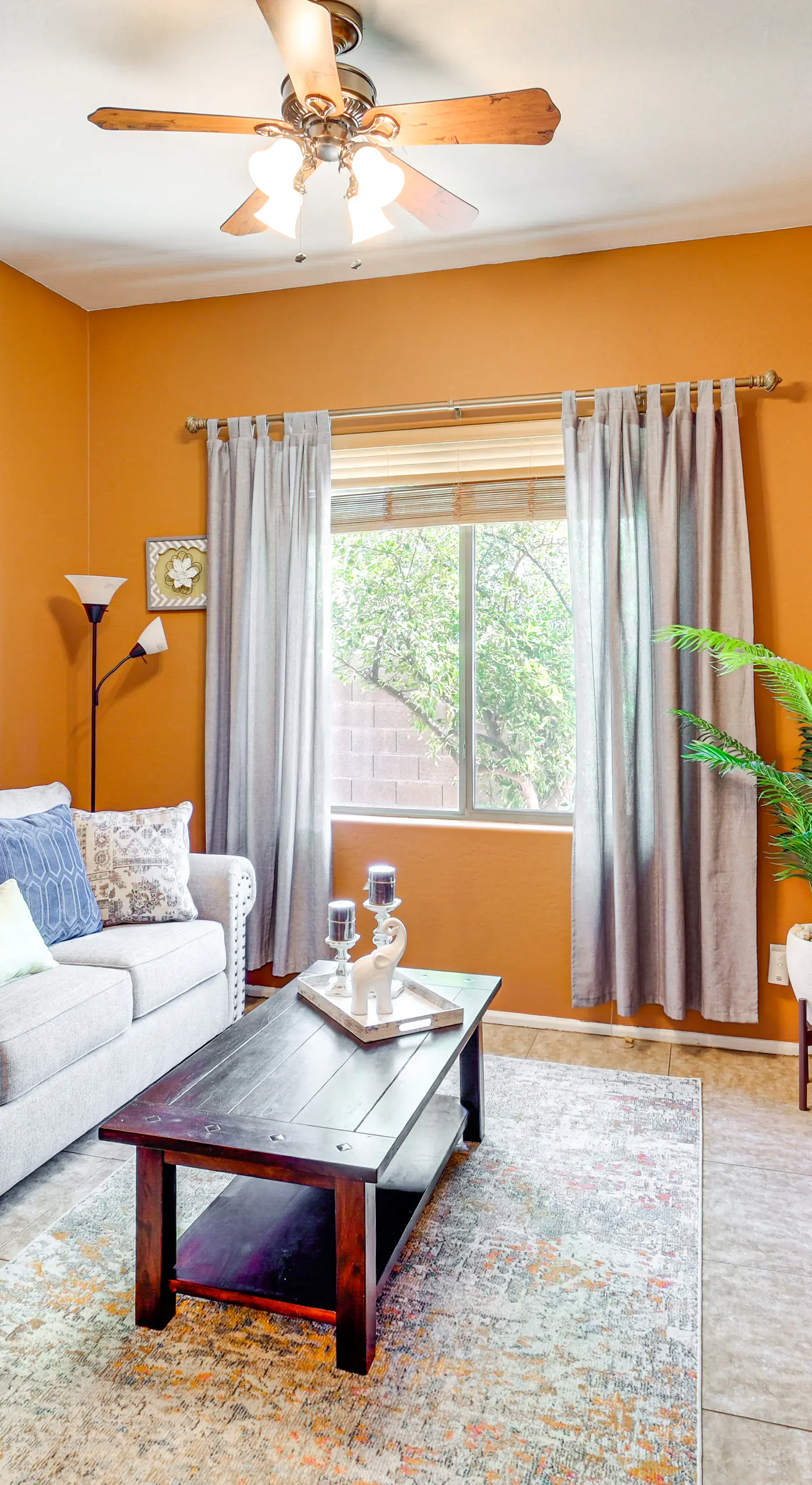 Private Hot Tub: Pet-Friendly Maricopa Escape!