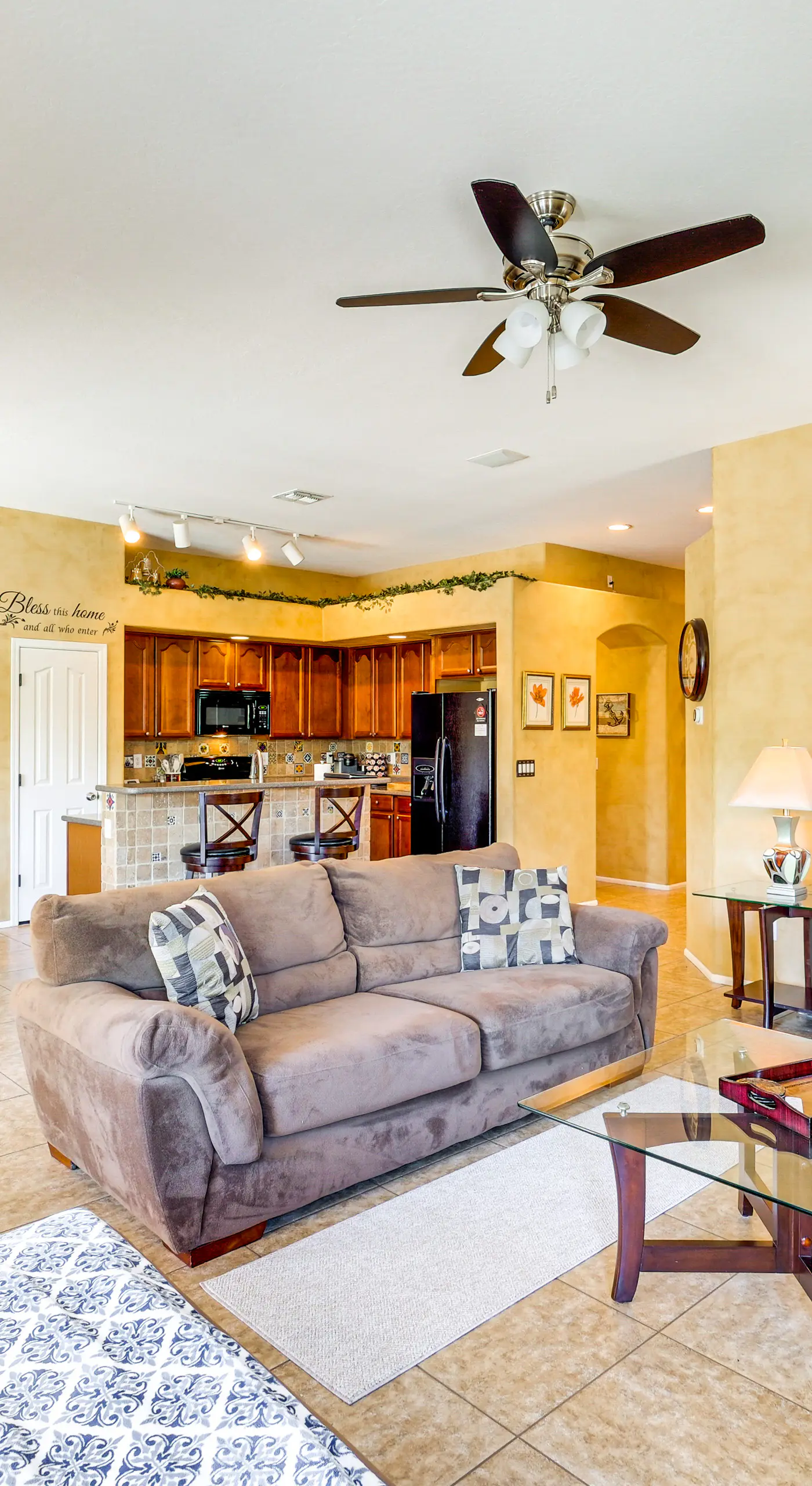 Private Hot Tub: Pet-Friendly Maricopa Escape!