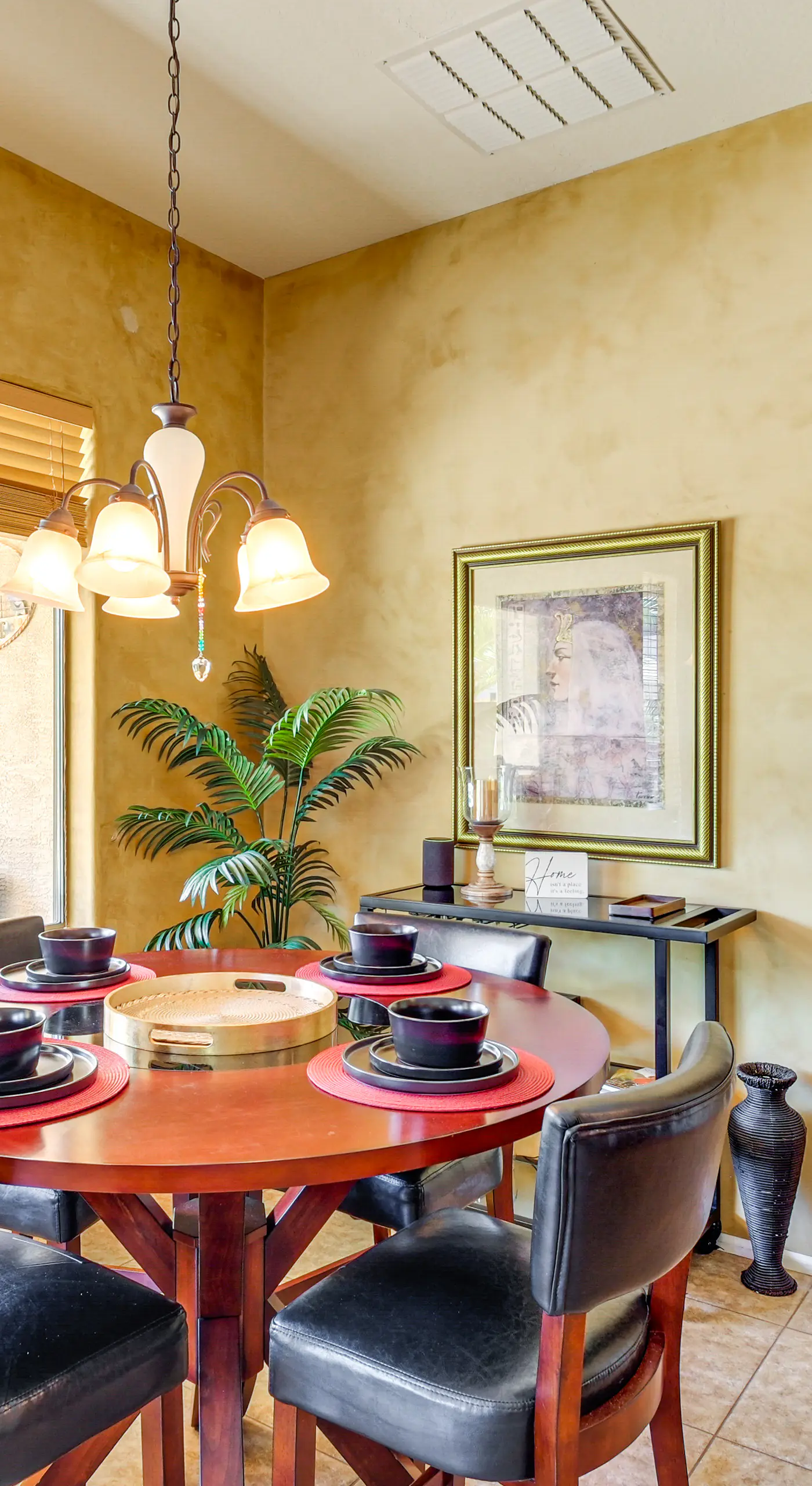 Private Hot Tub: Pet-Friendly Maricopa Escape!