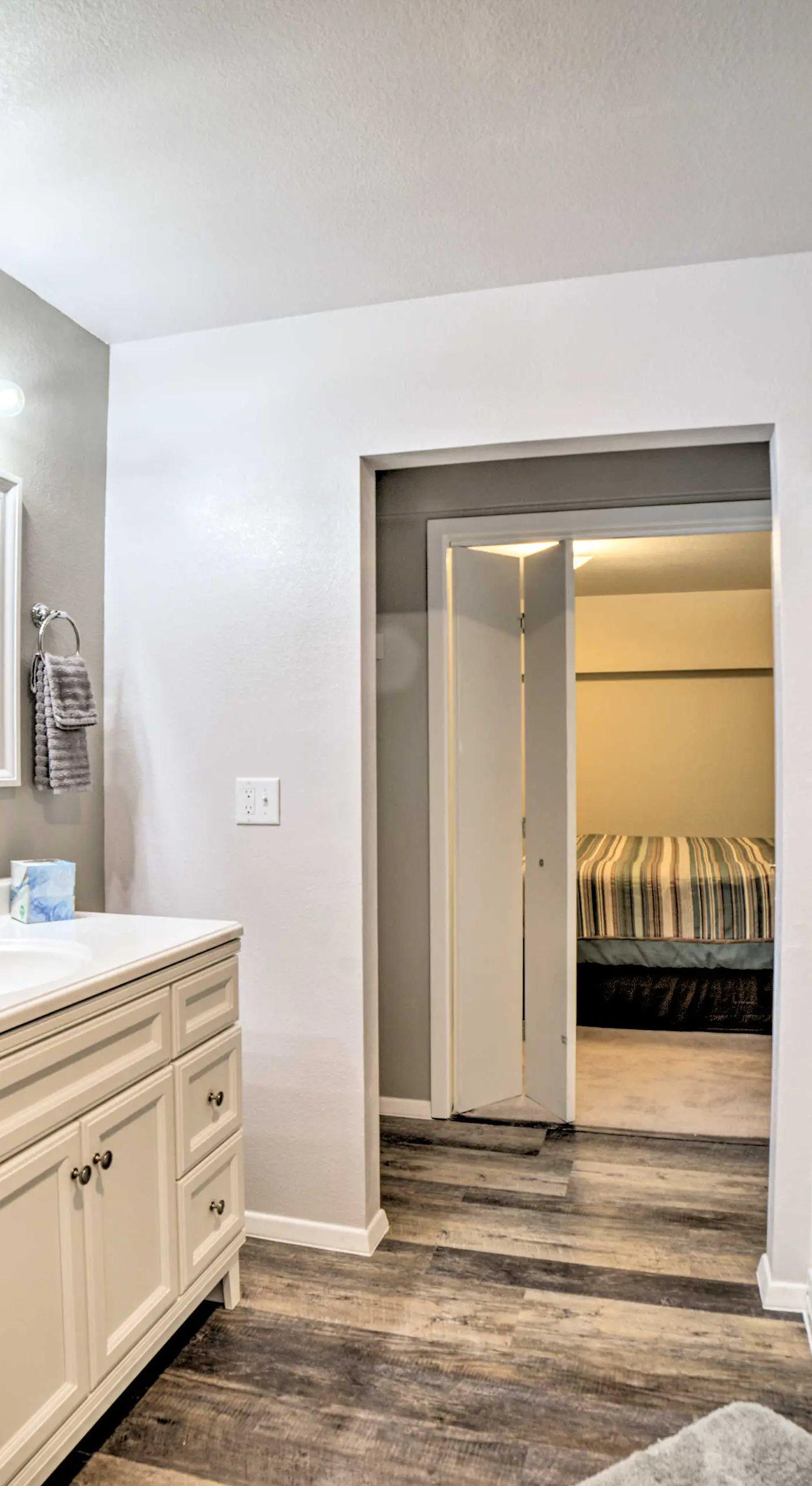 Walkout Apartment w/ Mtn View on Cortez Ranch