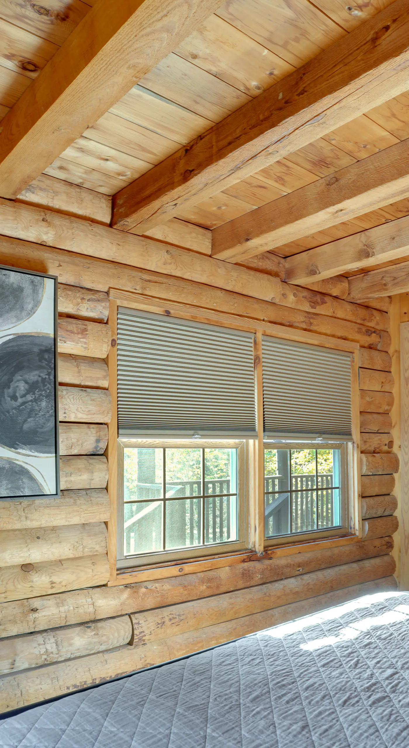 Kentucky Lake Access! Family Log Cabin w/ Deck