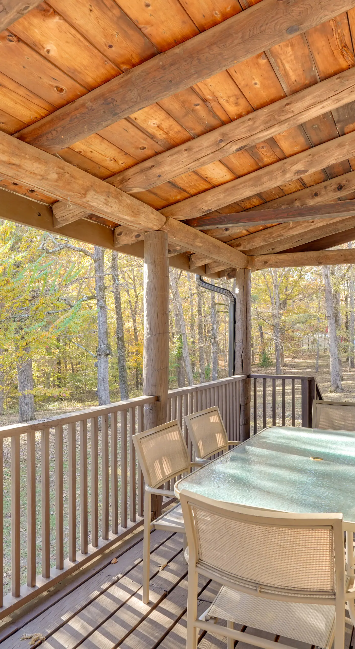 Kentucky Lake Access! Family Log Cabin w/ Deck