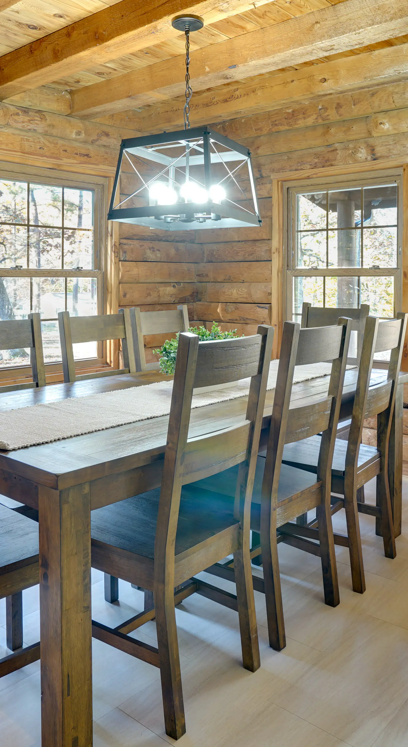 Kentucky Lake Access! Family Log Cabin w/ Deck