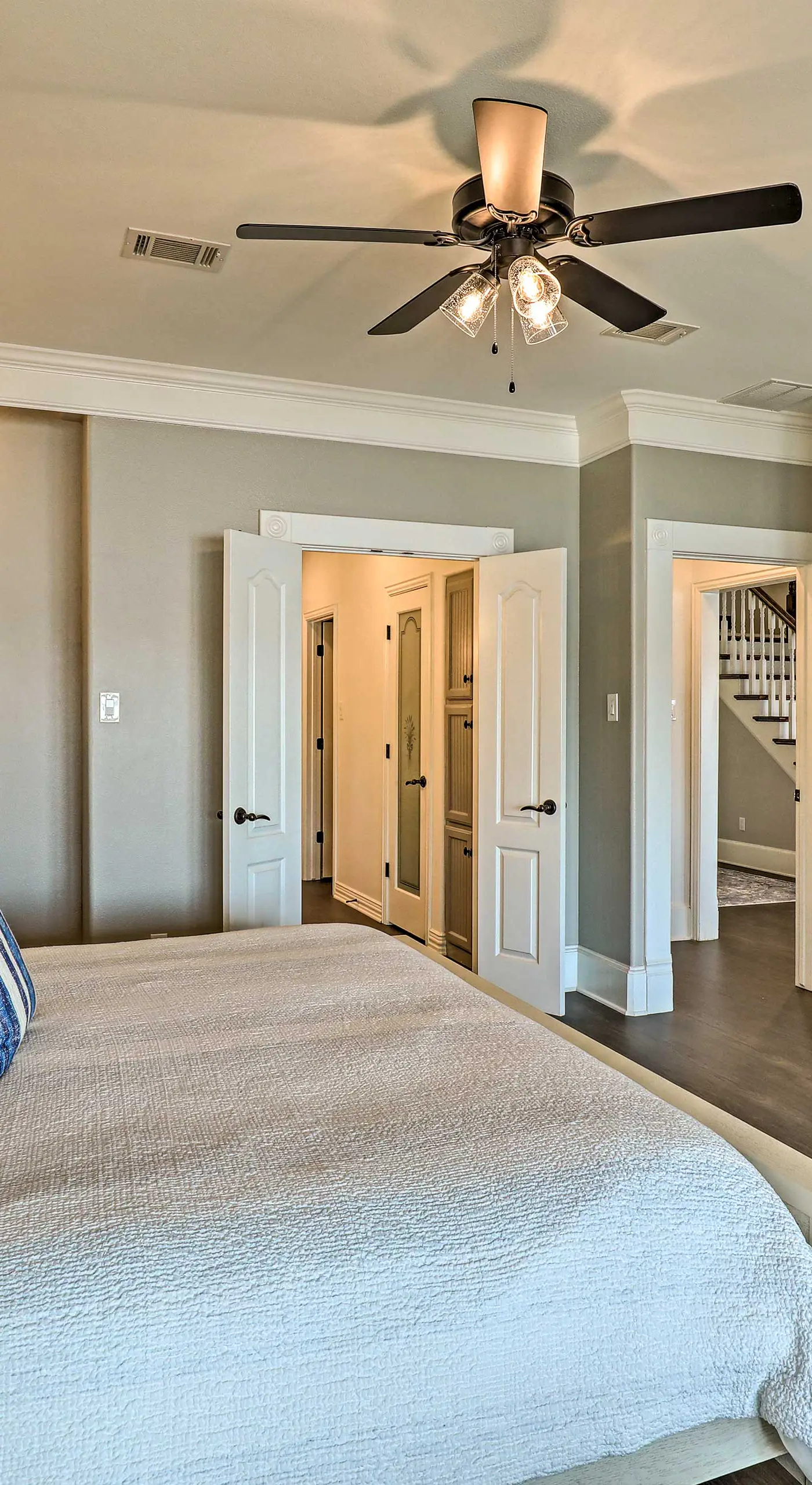 Lavish Lake House, Near Vineyards + Marinas!