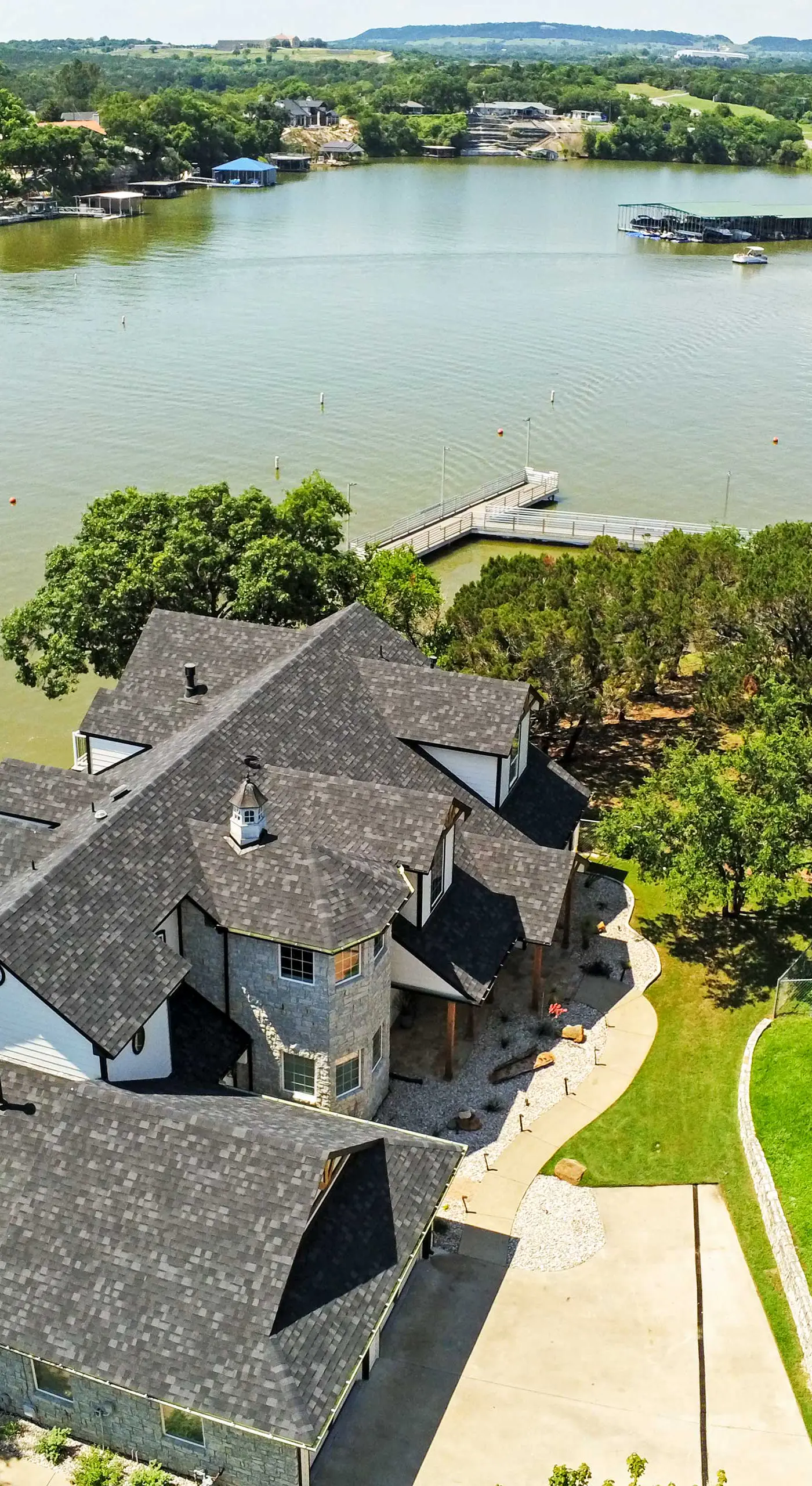 Lavish Lake House, Near Vineyards + Marinas!