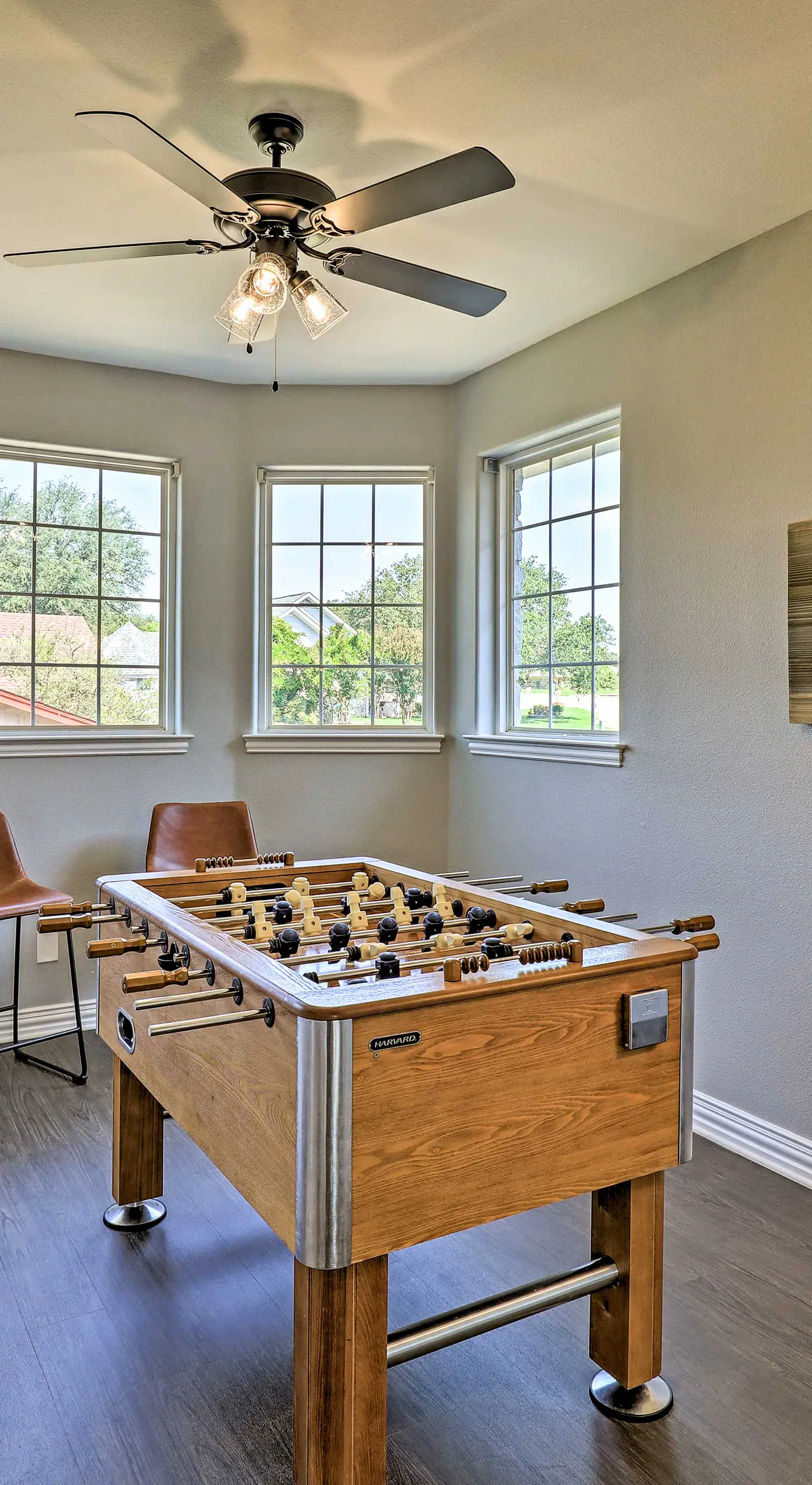 Lavish Lake House, Near Vineyards + Marinas!