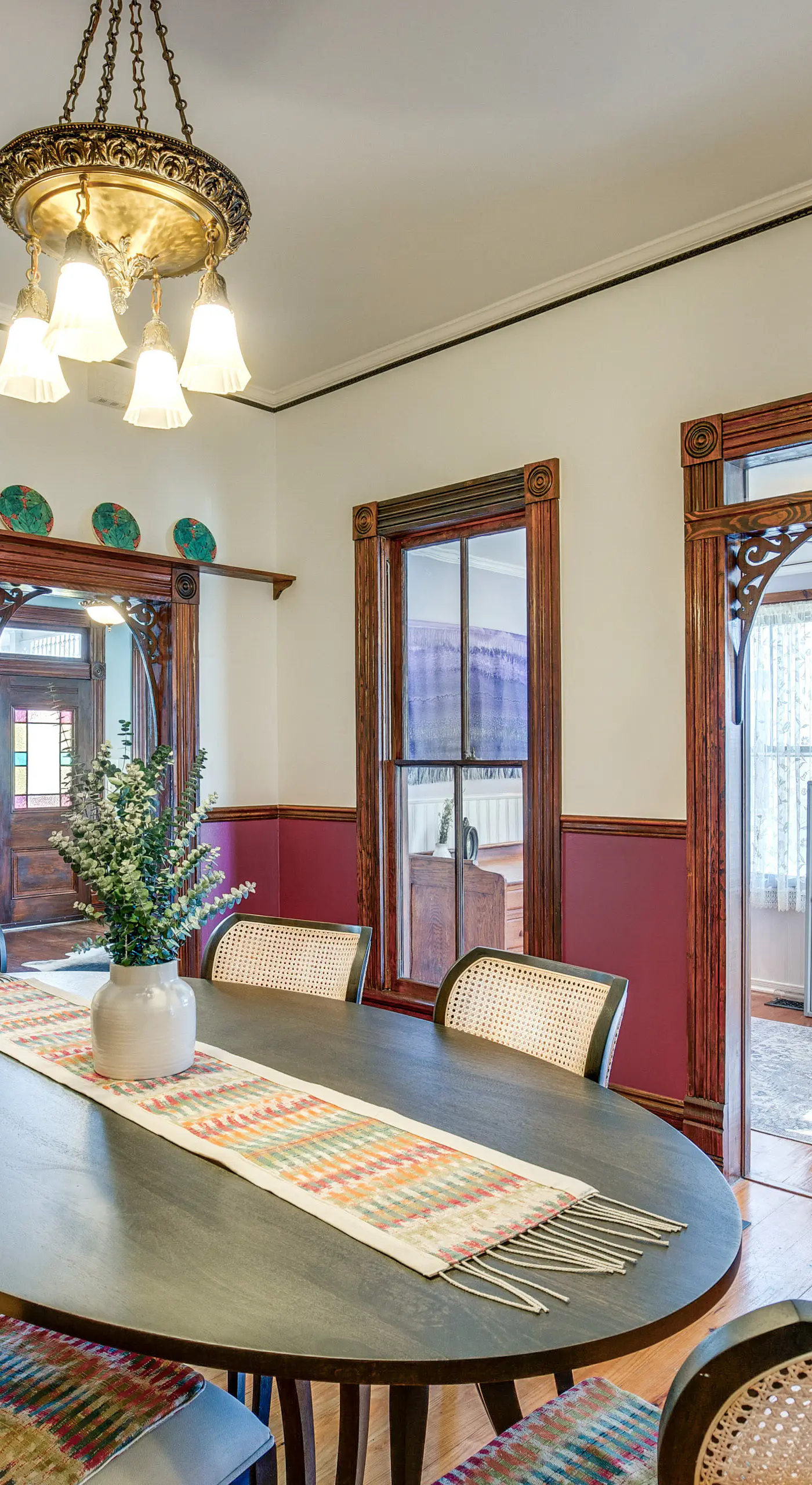 Granbury Home w/ Fire Pit, Walk to The Square!