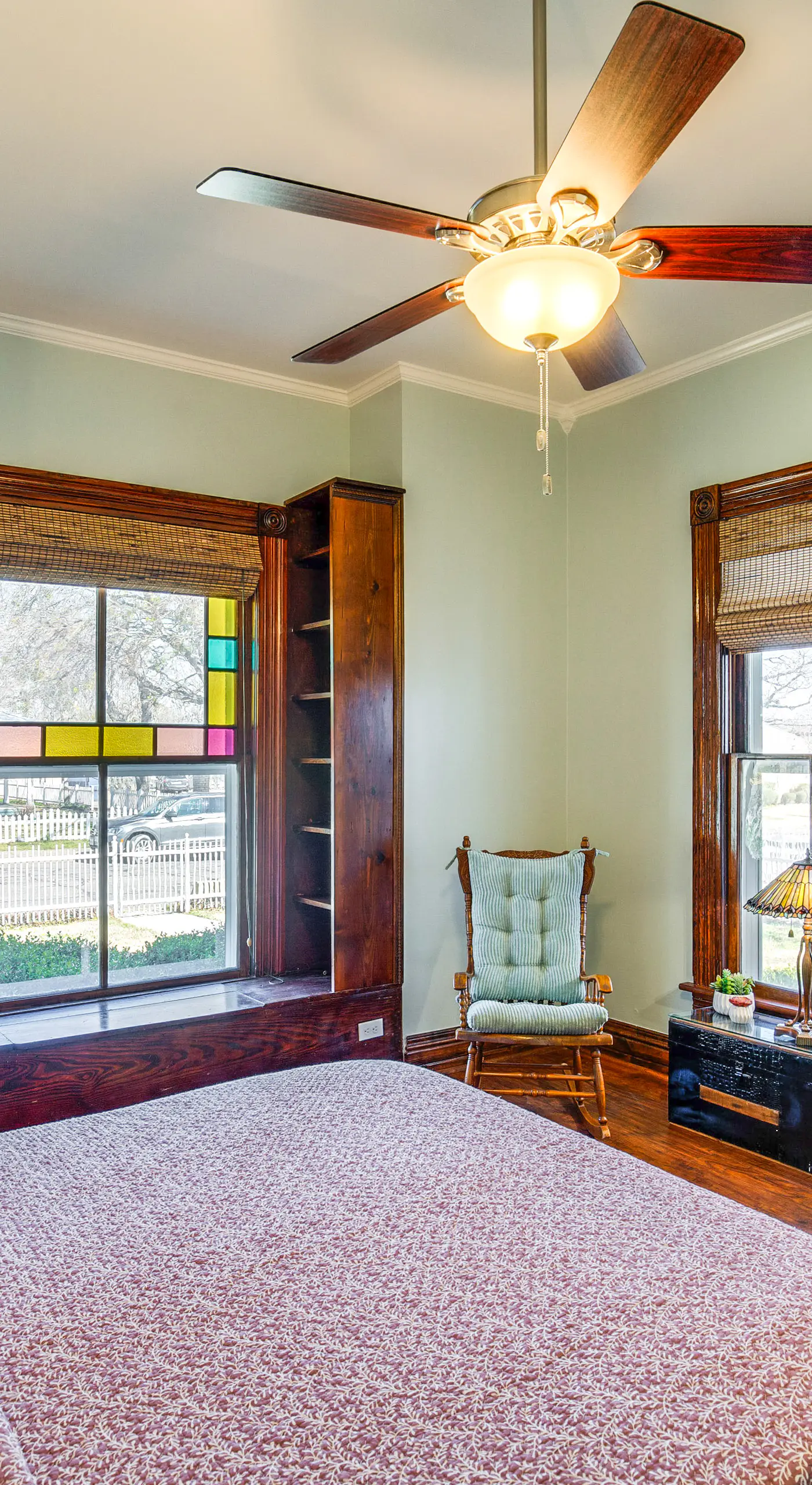 Granbury Home w/ Fire Pit, Walk to The Square!