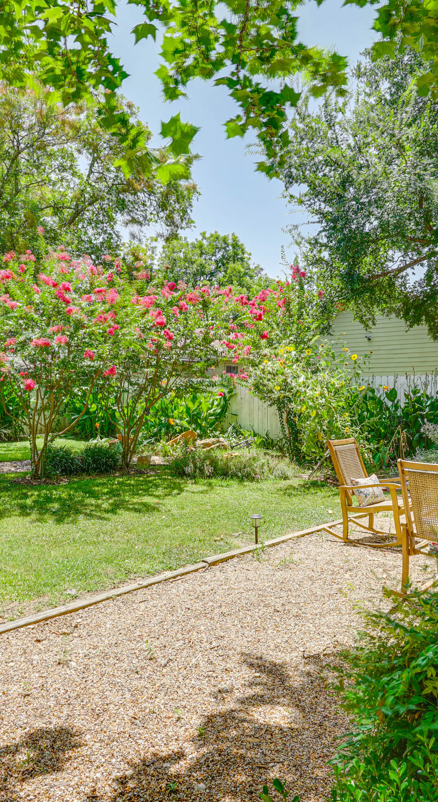 Granbury Home w/ Fire Pit, Walk to The Square!