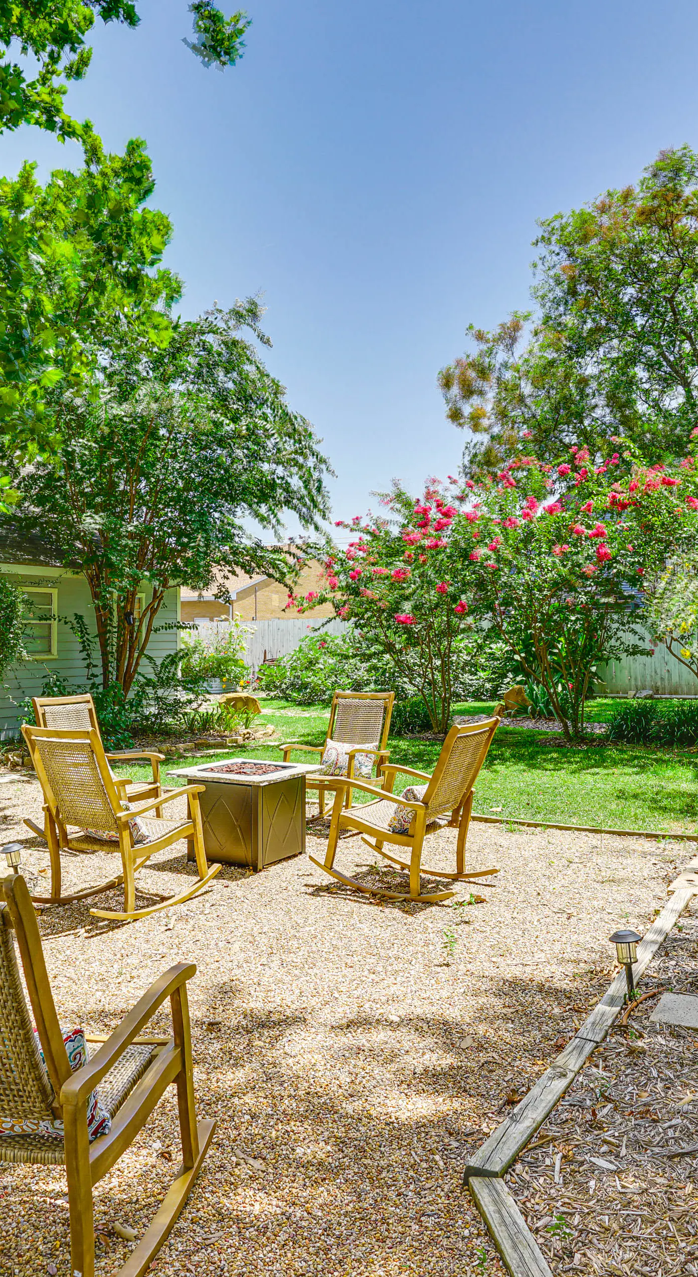 Granbury Home w/ Fire Pit, Walk to The Square!